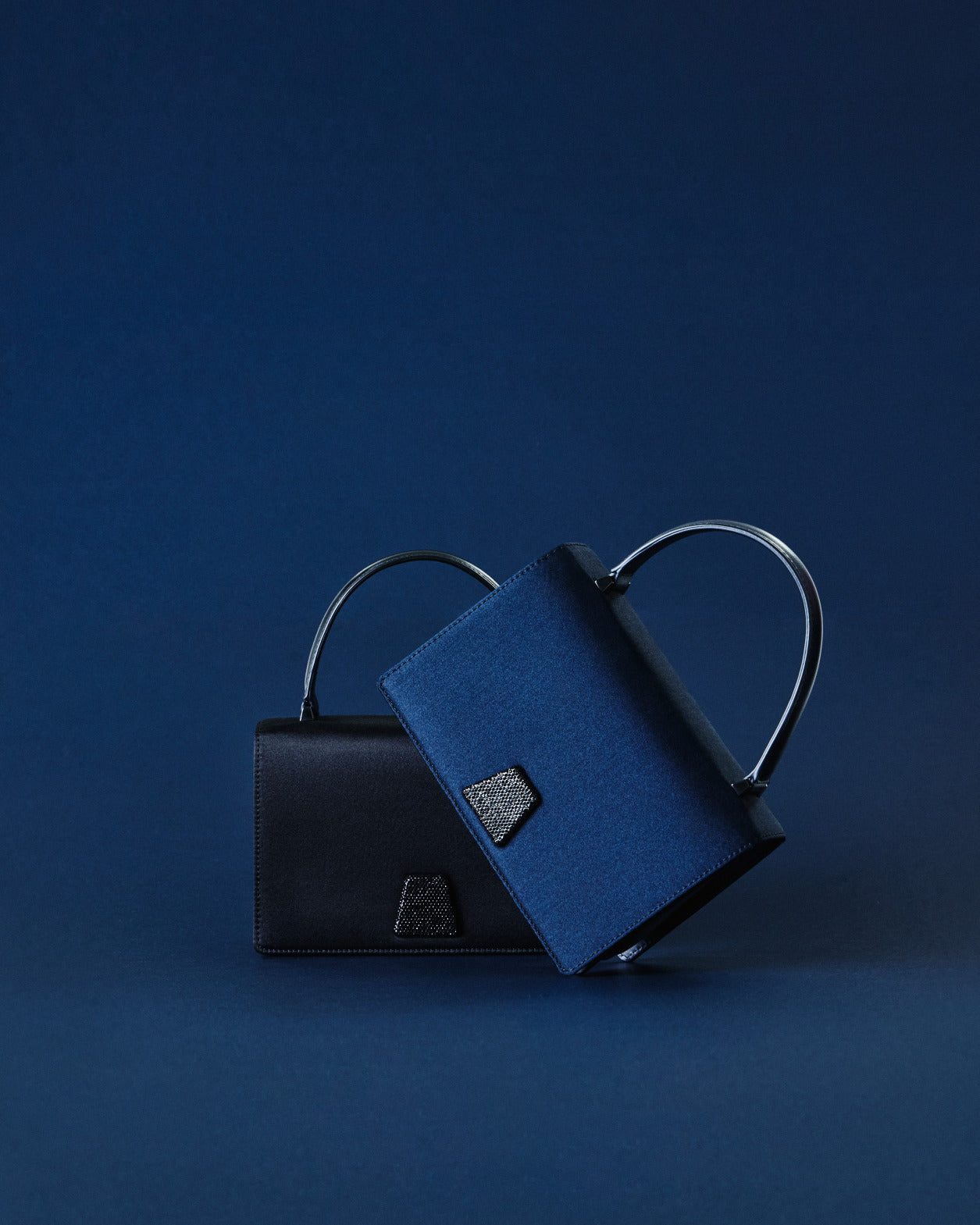 Akris_FW25_PR_Bags_4x5__A04.