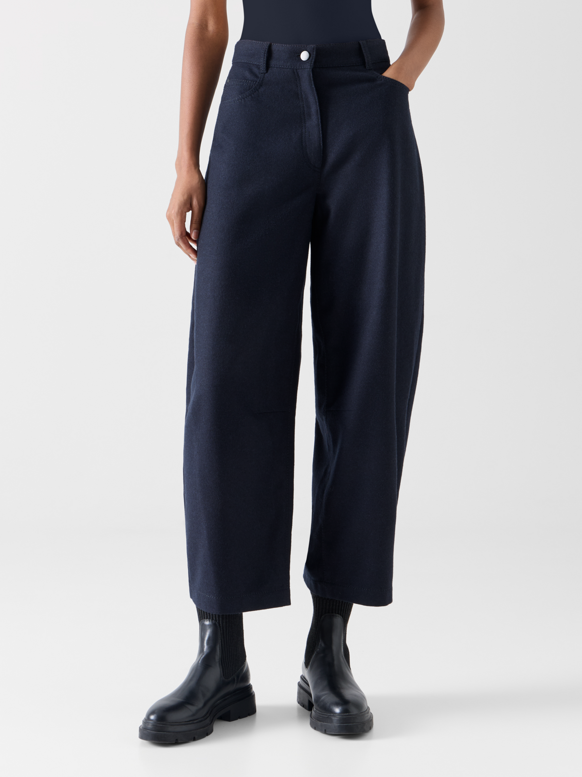 Designer Barrel Leg Pants in Heavy Wool Flannel - navy 
