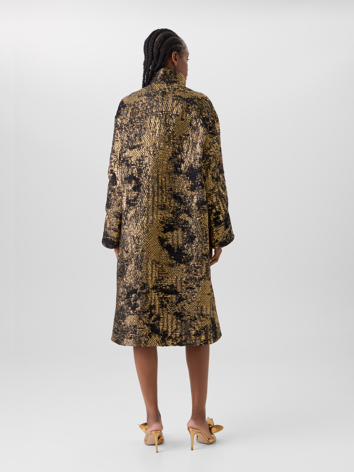 Designer Oversize Fragmented Jacquard Coat in Techno Lamé - black - multicolor - gold 