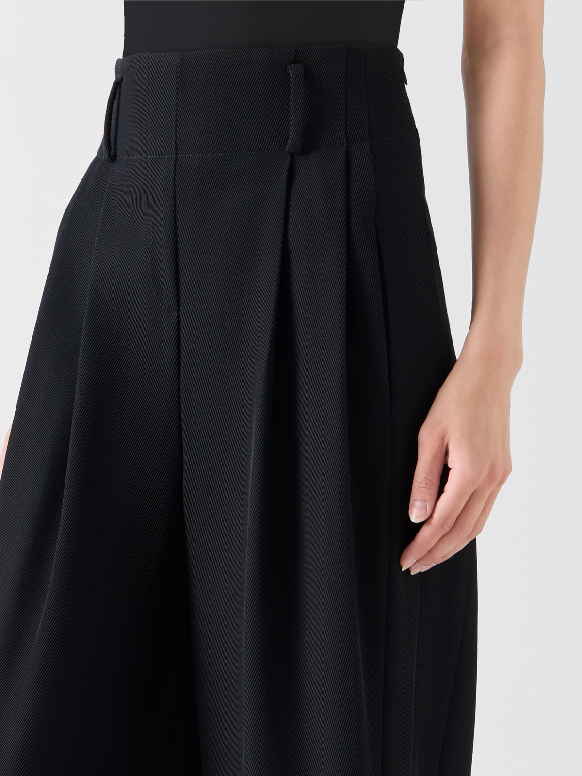 Designer High Waist Pleated Pants in Wool Tricotine - black #editorial