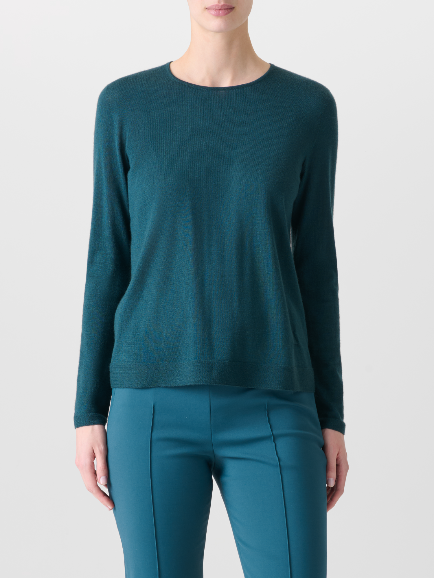 Designer Seamless Crew Neck Sweater in Cashmere Silk - green