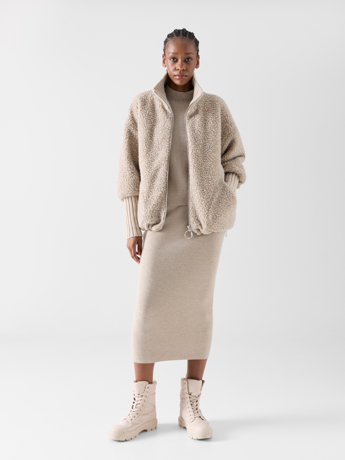 Designer Fleece Bouclé Quilted Jacket with High Knit Cuffs - beige 