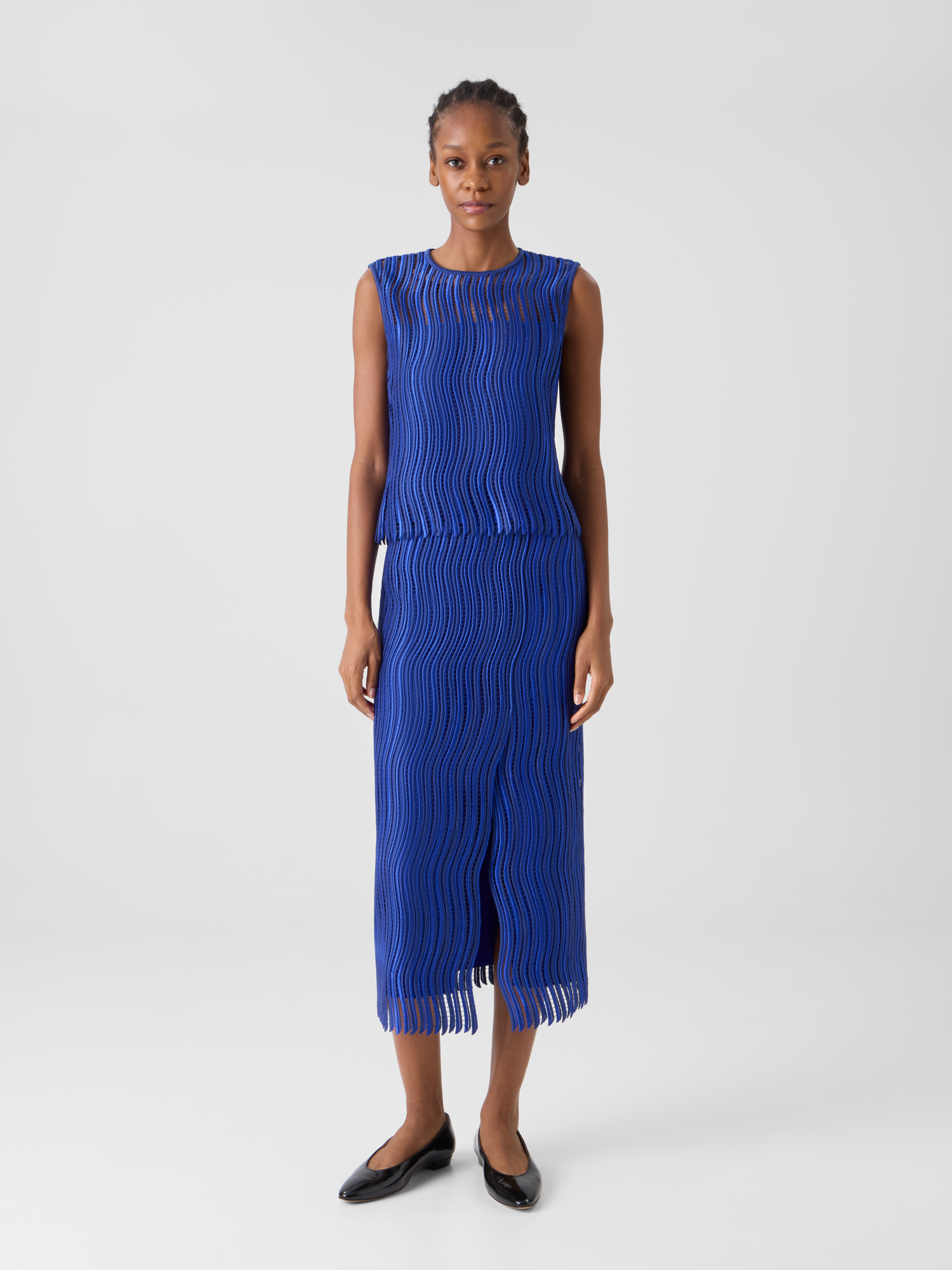 Designer Midi Pencil Skirt in Wave Guipure - blue 