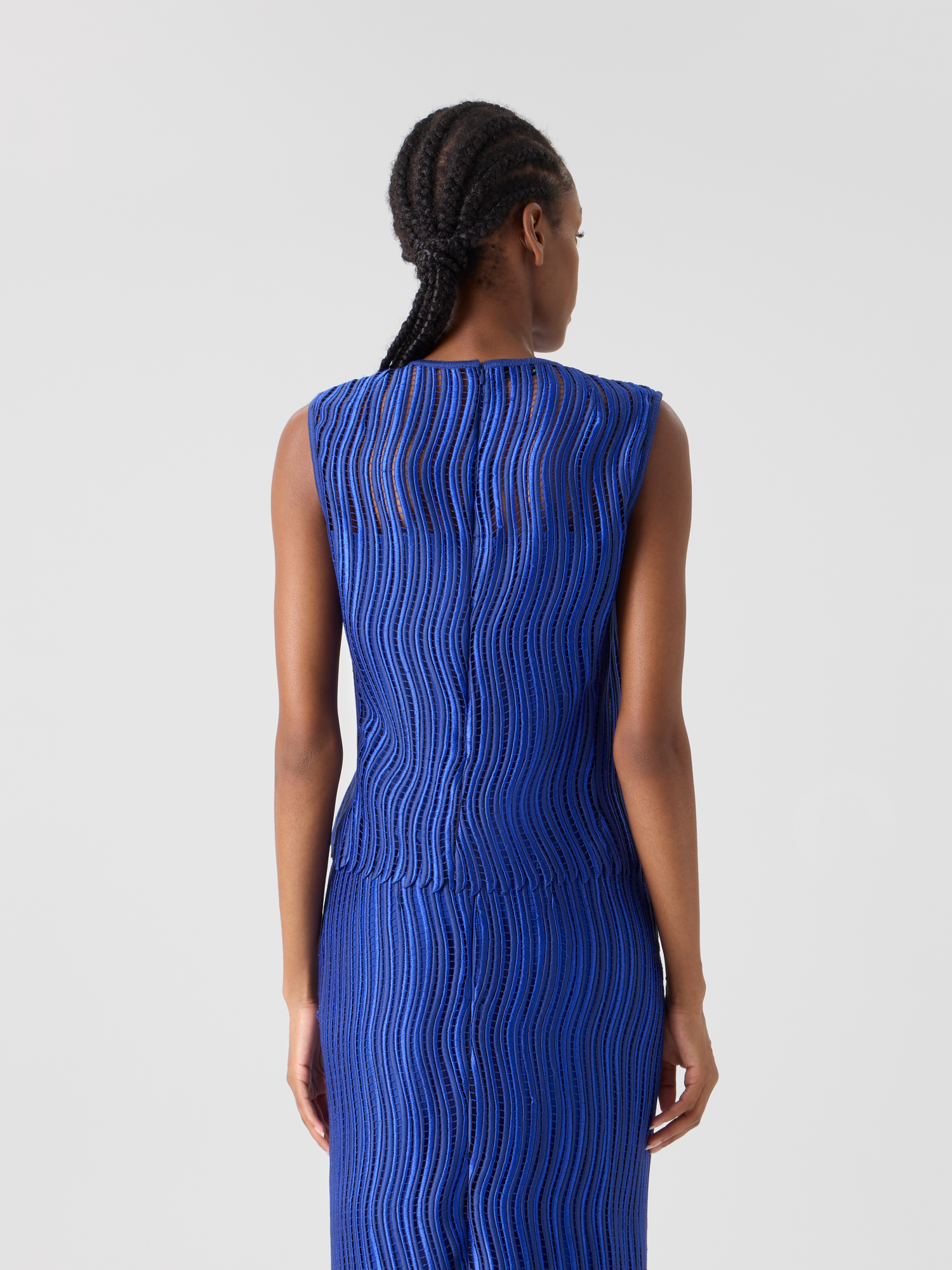 Designer Sleeveless Blouse in Wave Guipure - blue 