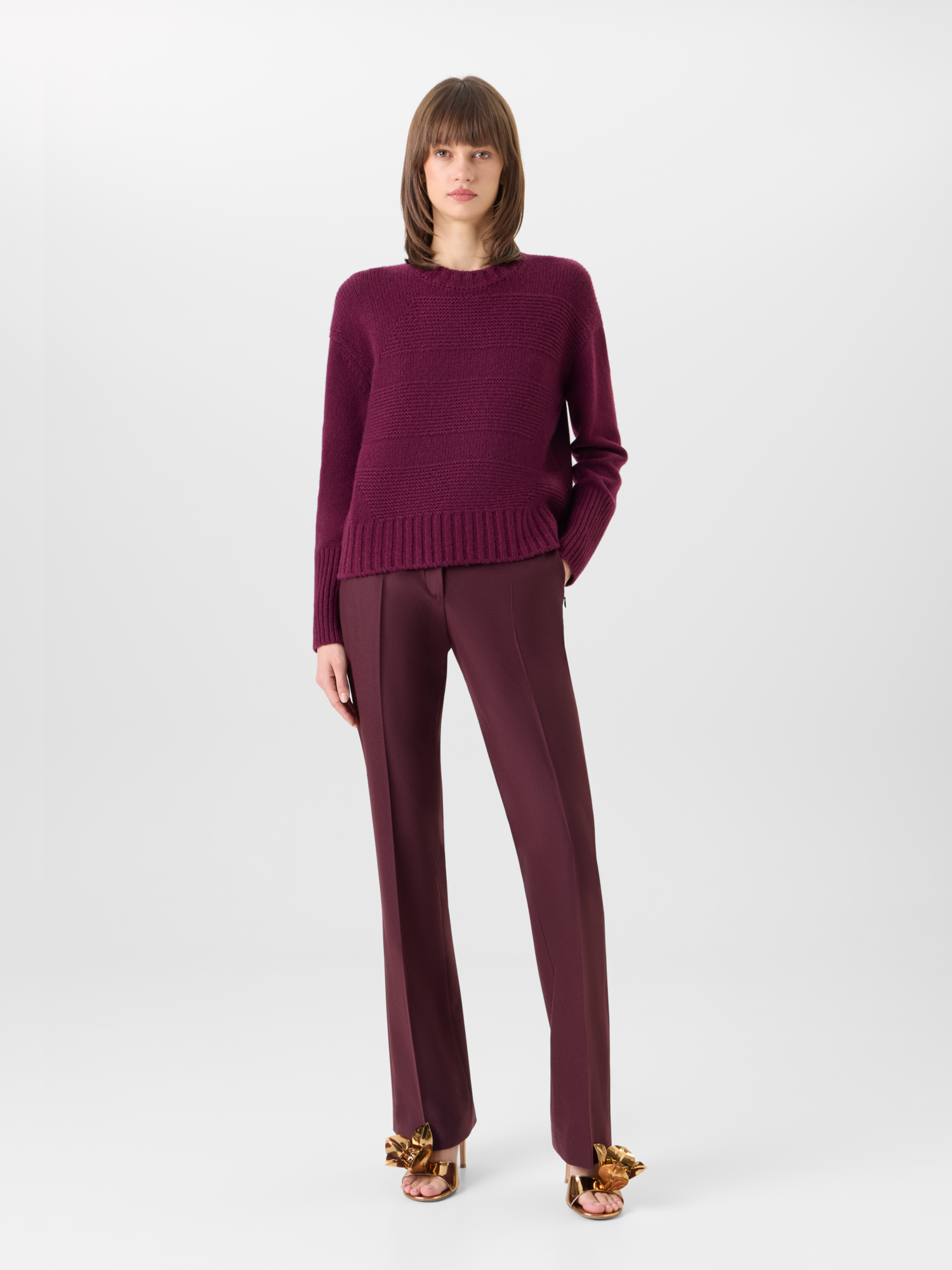 Designer Bootcut Pants in Wool Stretch Flannel - red 