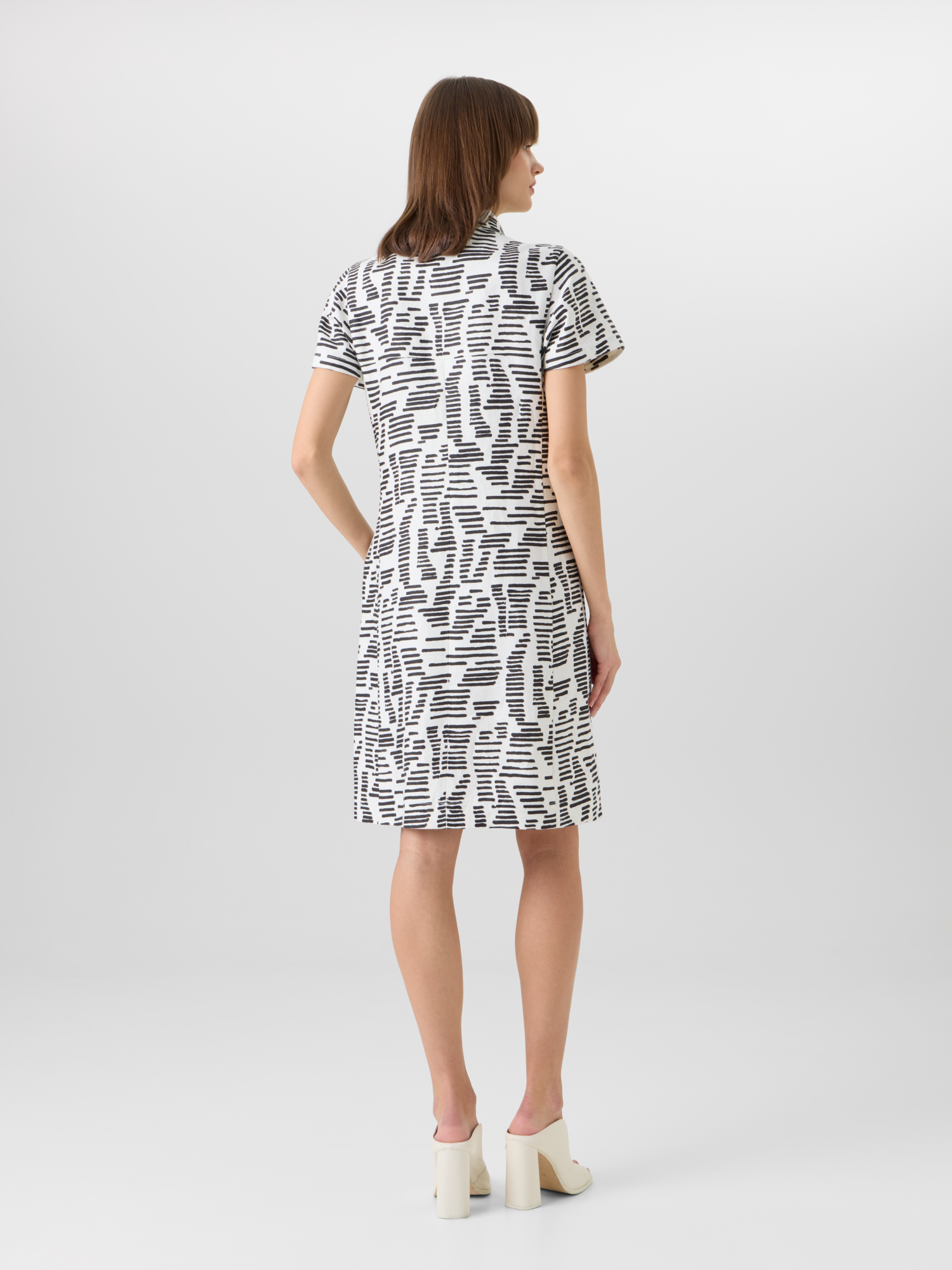 Designer Short-Sleeve Dance Movements Polo Dress - multicolor 