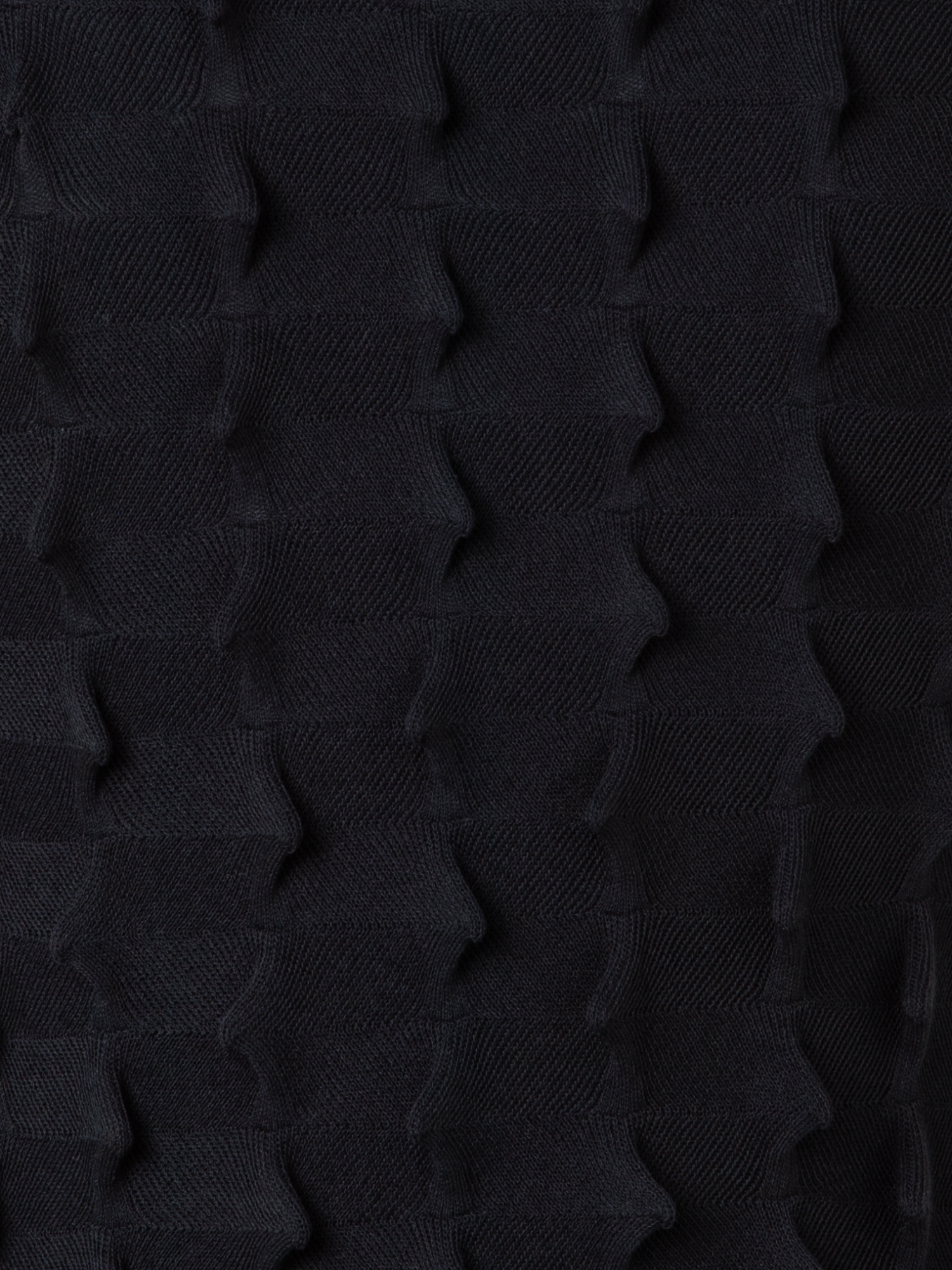 Designer Short Sleeves Sweater in 3D Sail Look - black