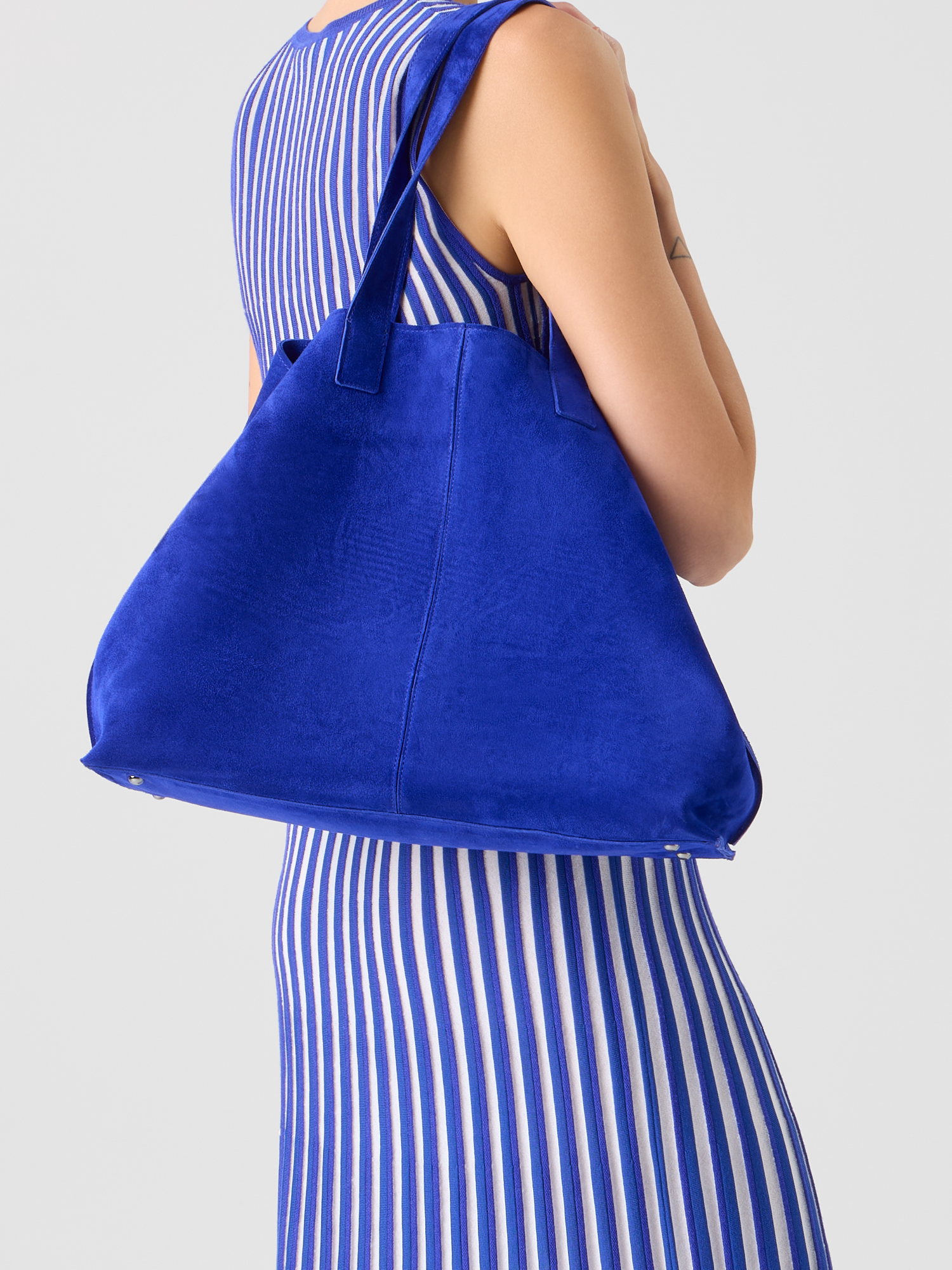 Designer Ai Medium Shoulder Tote Bag - blue