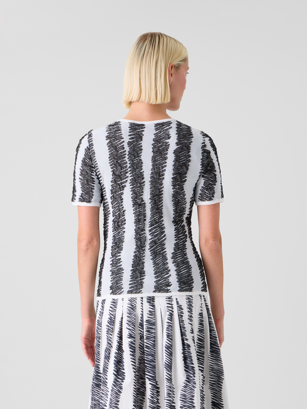 Designer Fitted 3D Scribble Jacquard Knit Top - black - multicolor #editorial