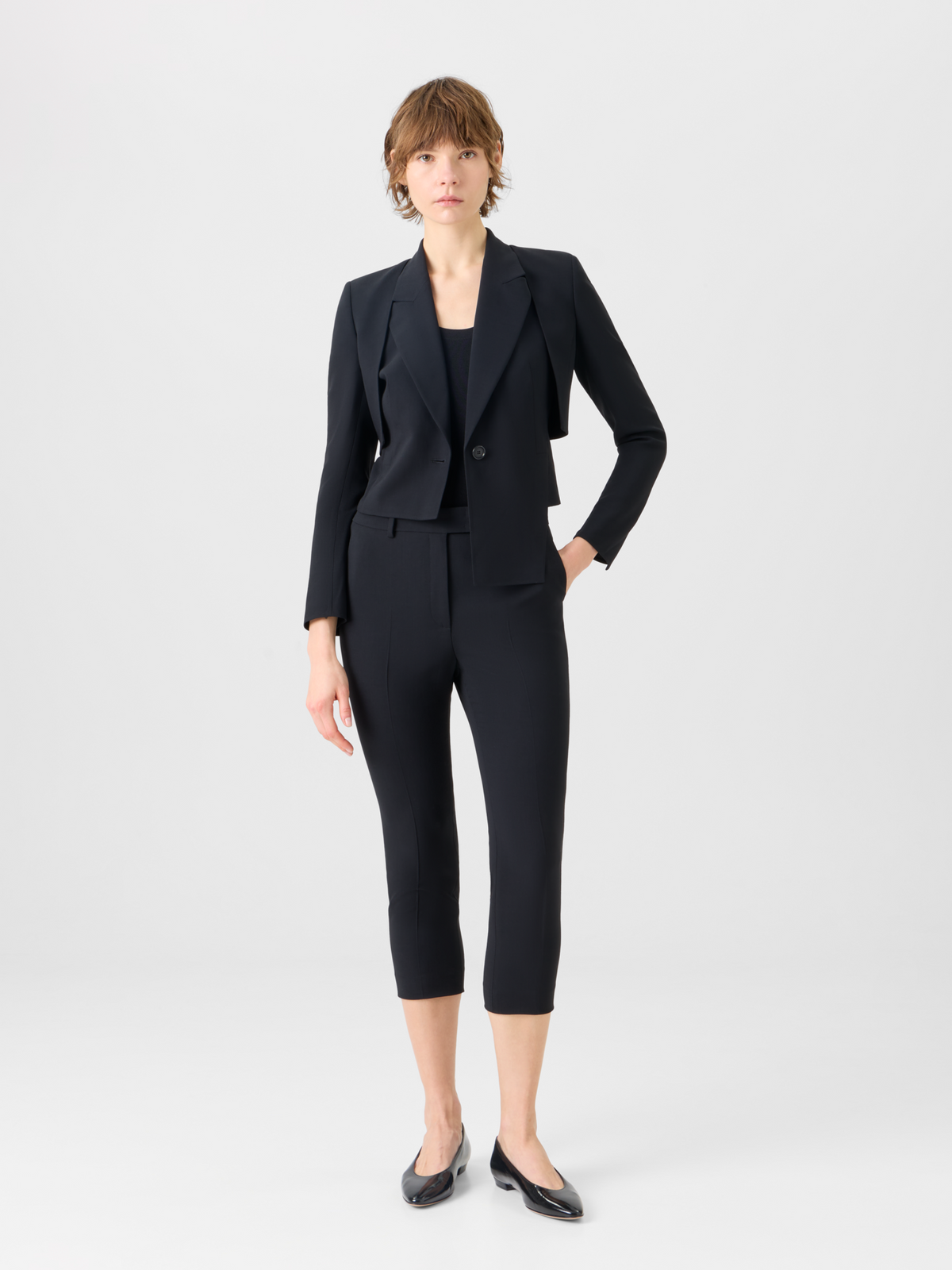Designer Flavi Slim Capri Pants in Wool Double-Face - black
