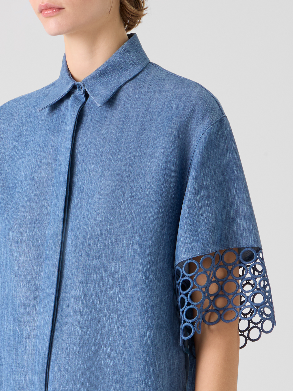 Designer Denim Blouse with Eyelet Guipure - blue