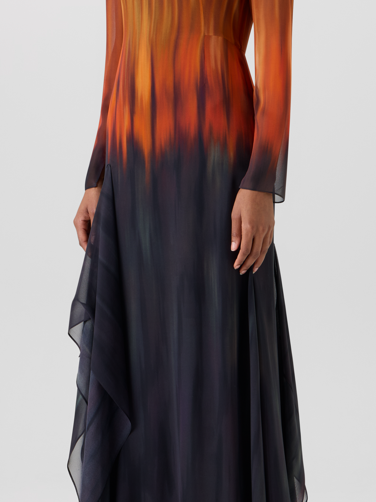 Designer Fuego Negro Print Gown in Silk Crêpe - multicolor 