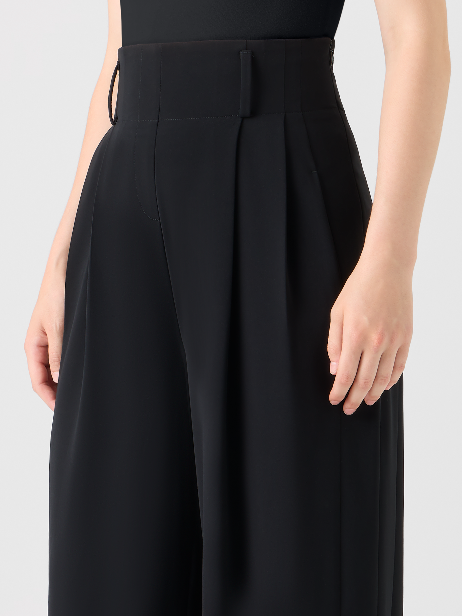 Designer High-Waist Lasercut Crêpe Wide Pants - black 