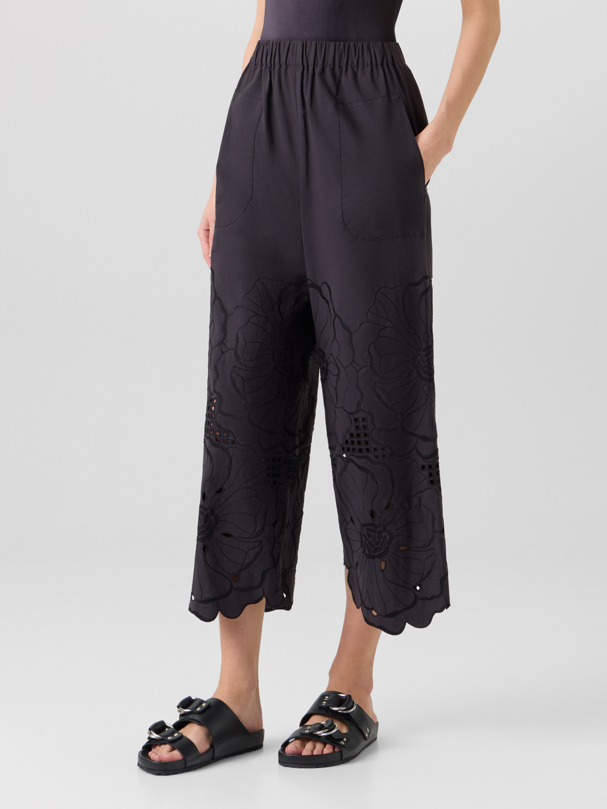 Designer Wide-Leg Pants Frey in Cotton Poplin - black #editorial