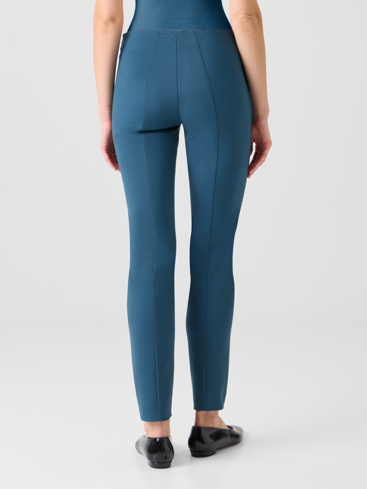 Designer Melissa Slim Pants in Stretch Cotton #editorial