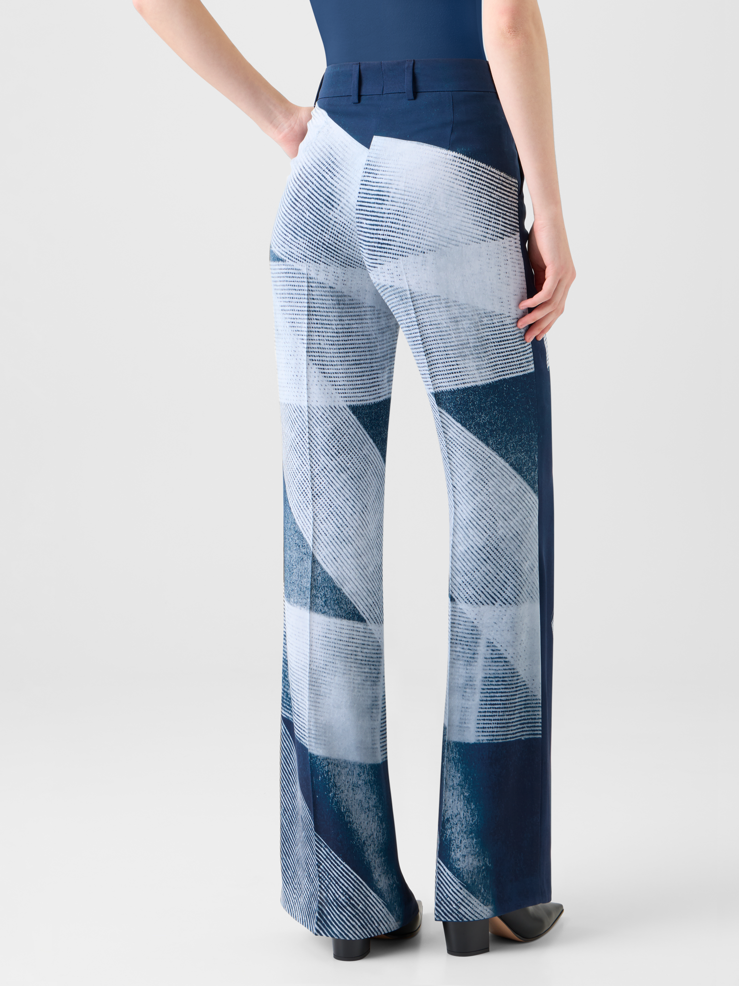 Designer Wide Straight Silk Pants in Zigzag Print - neutral - navy - blue - multicolor 