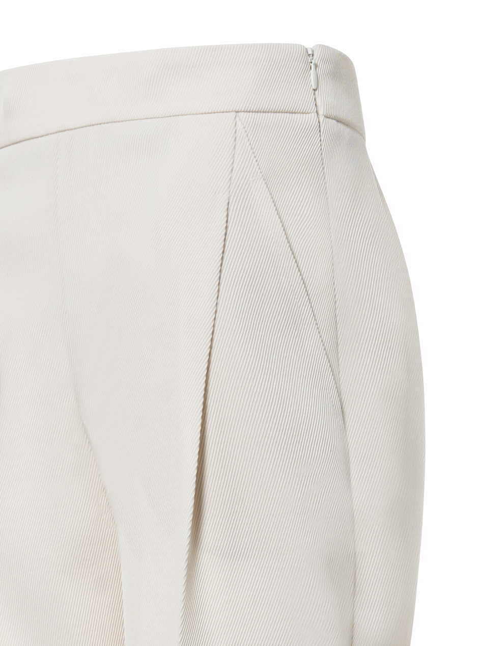 Designer Tapered Pleated Wool Tricotine Slouchy Pants - ecru - white