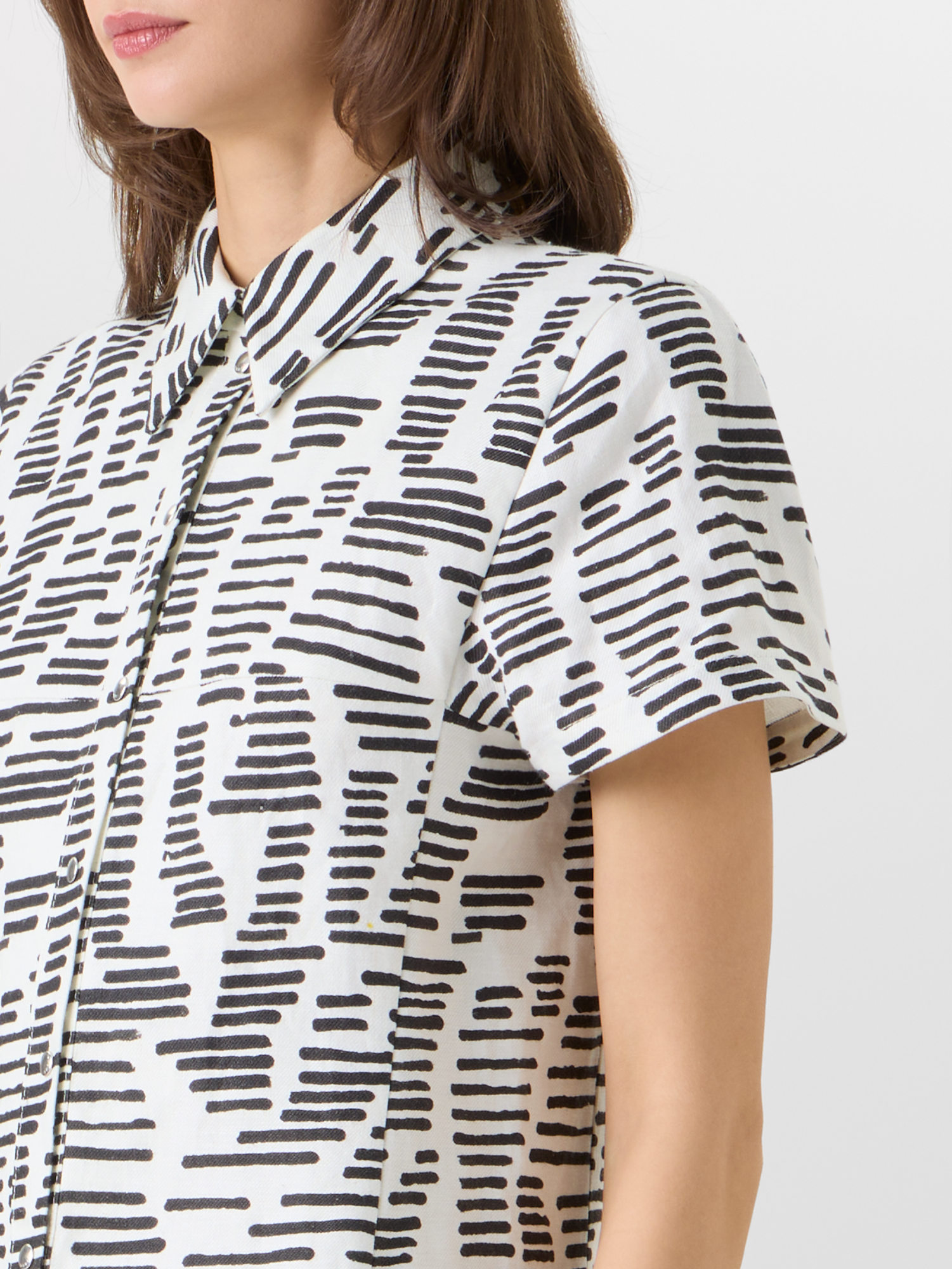 Designer Short-Sleeve Dance Movements Polo Dress - multicolor 