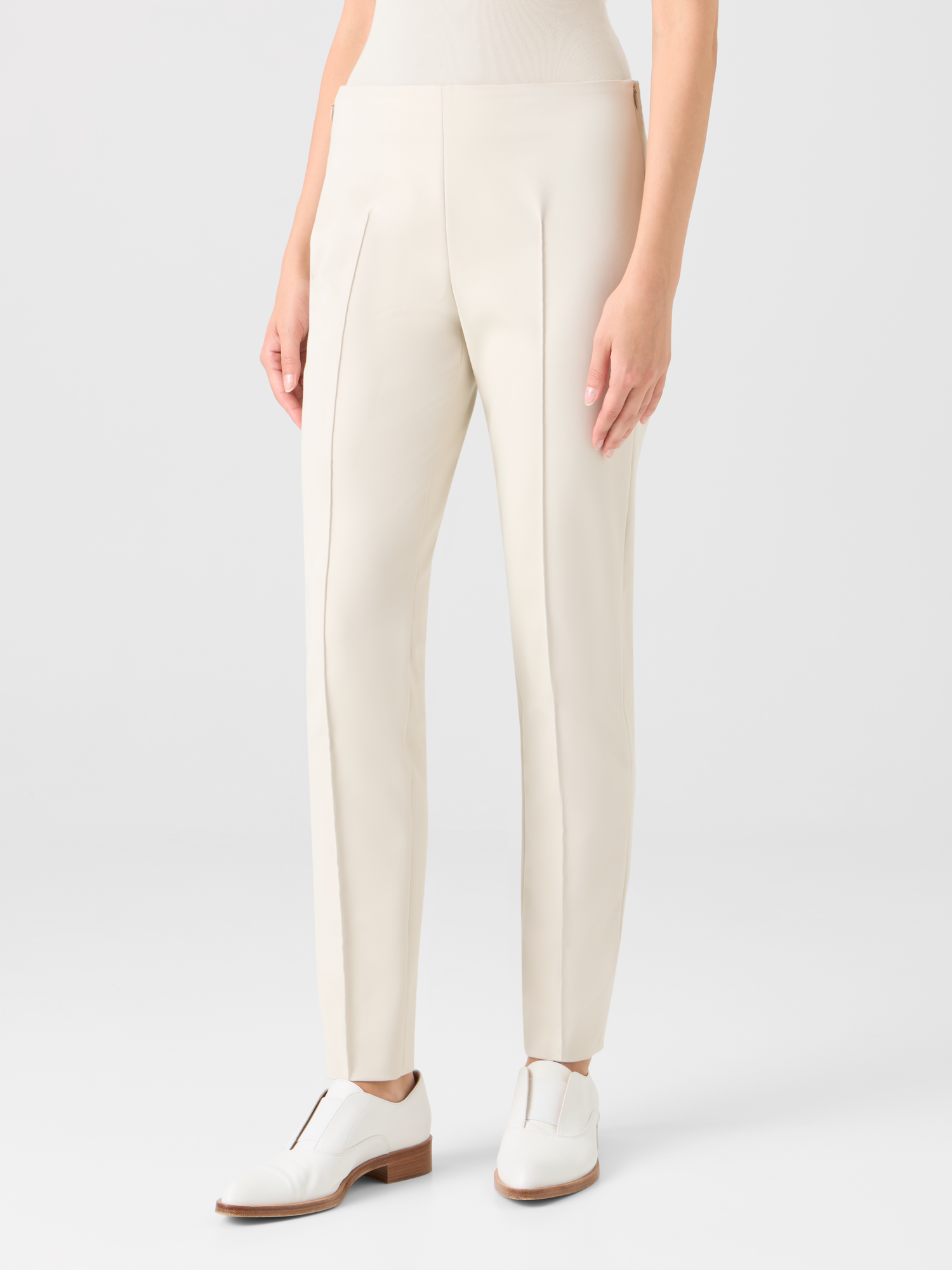 Designer Melissa Slim Pants in Stretch Cotton - beige 