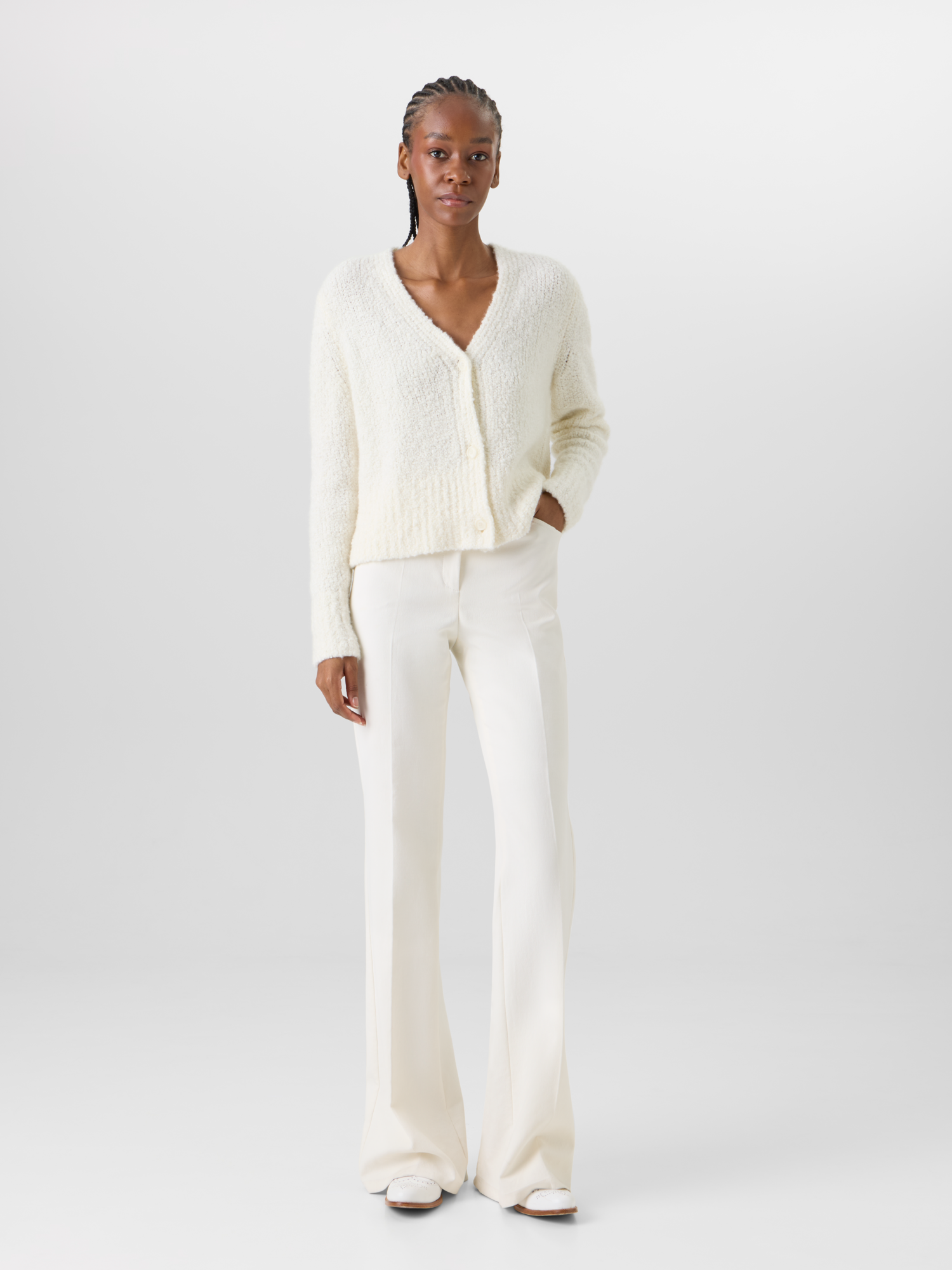 Designer Bracelet-Sleeve Cashmere-Silk Bouclé Knit Short Cardigan - ecru 