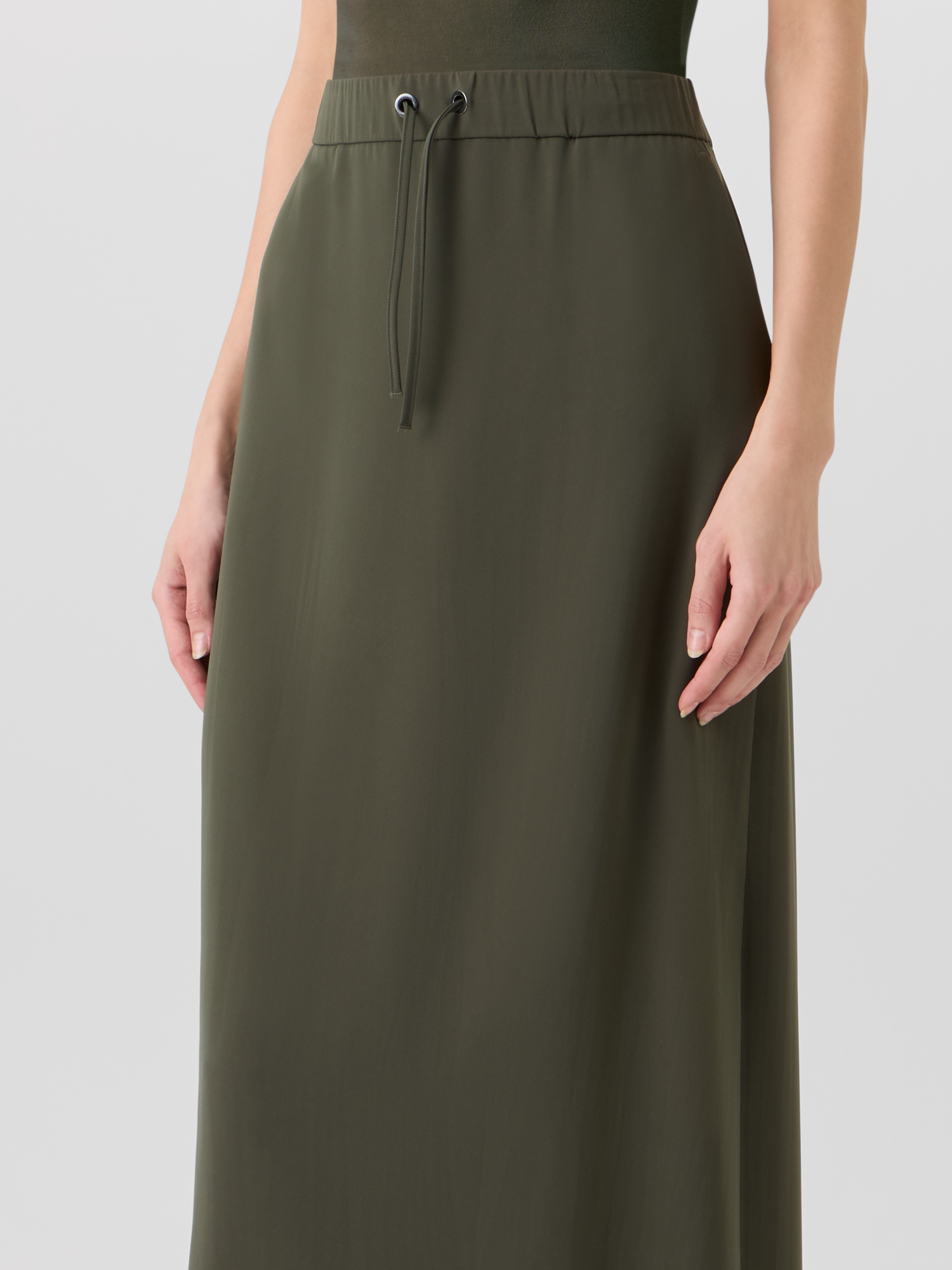 Designer Lasercut-Crêpe Midi Skirt - green 