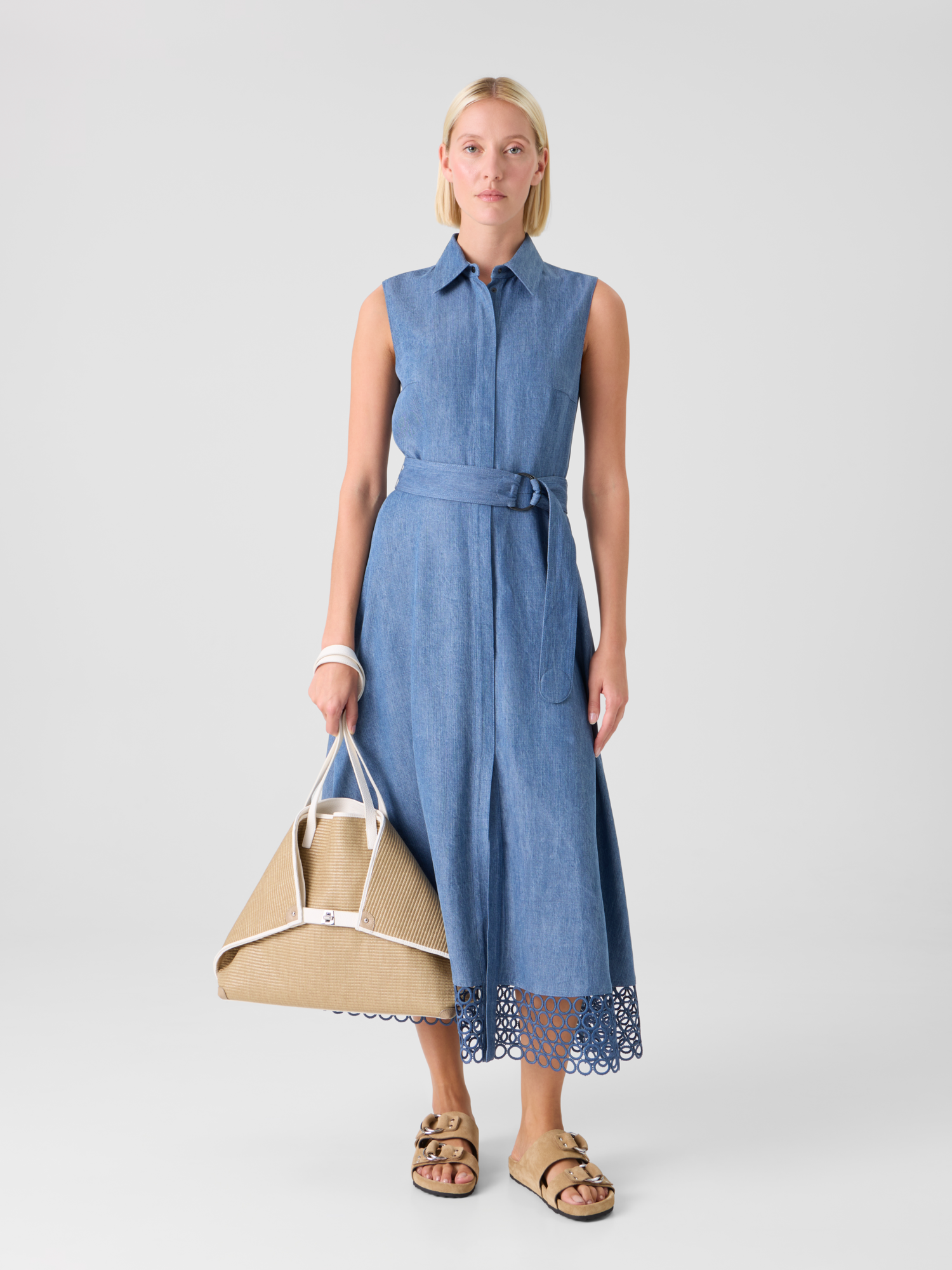 Akris punto | Ready-to-Wear | New Arrivals tagged "classification:Dresses" Akris Inc. Akris punto | Ready-to-Wear | New Arrivals tagged "classification:Dresses" Akris Inc.