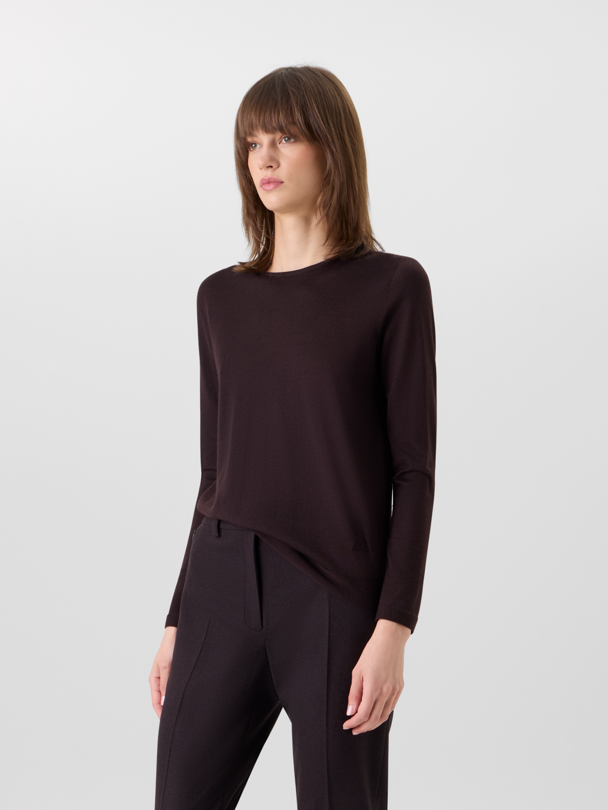 Designer Seamless Crew Neck Sweater in Cashmere Silk - brown #editorial