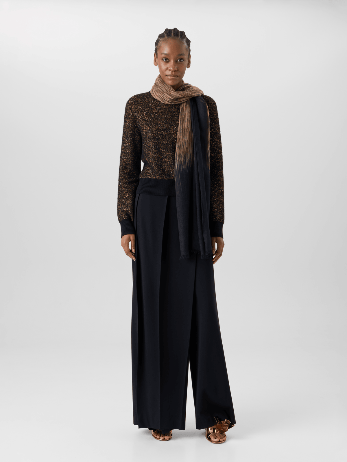 Designer Cashmere Scarf in Oro Lienzo Print - black #editorial