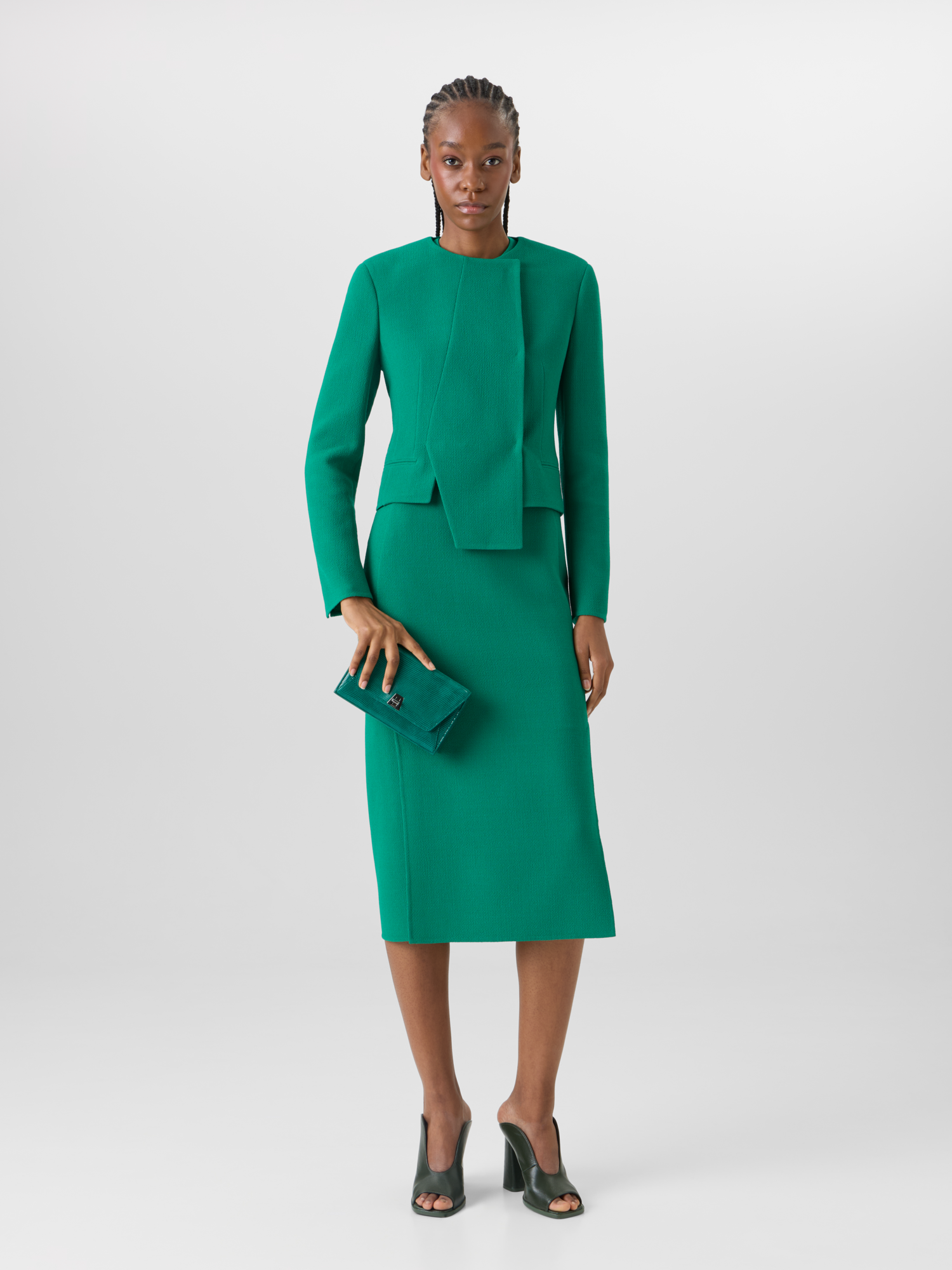 Designer Hemilio Short Jacket in Wool Double-Face - green 