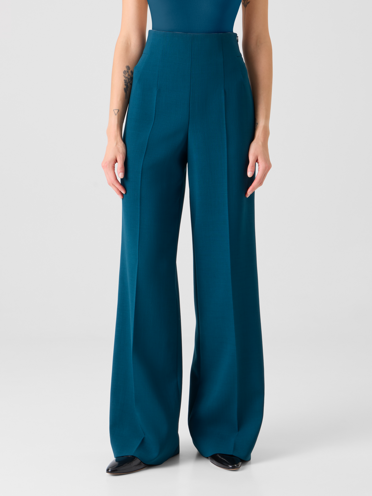 Designer Fiyuki High Waist Pants in Wool Double-Face - green #editorial