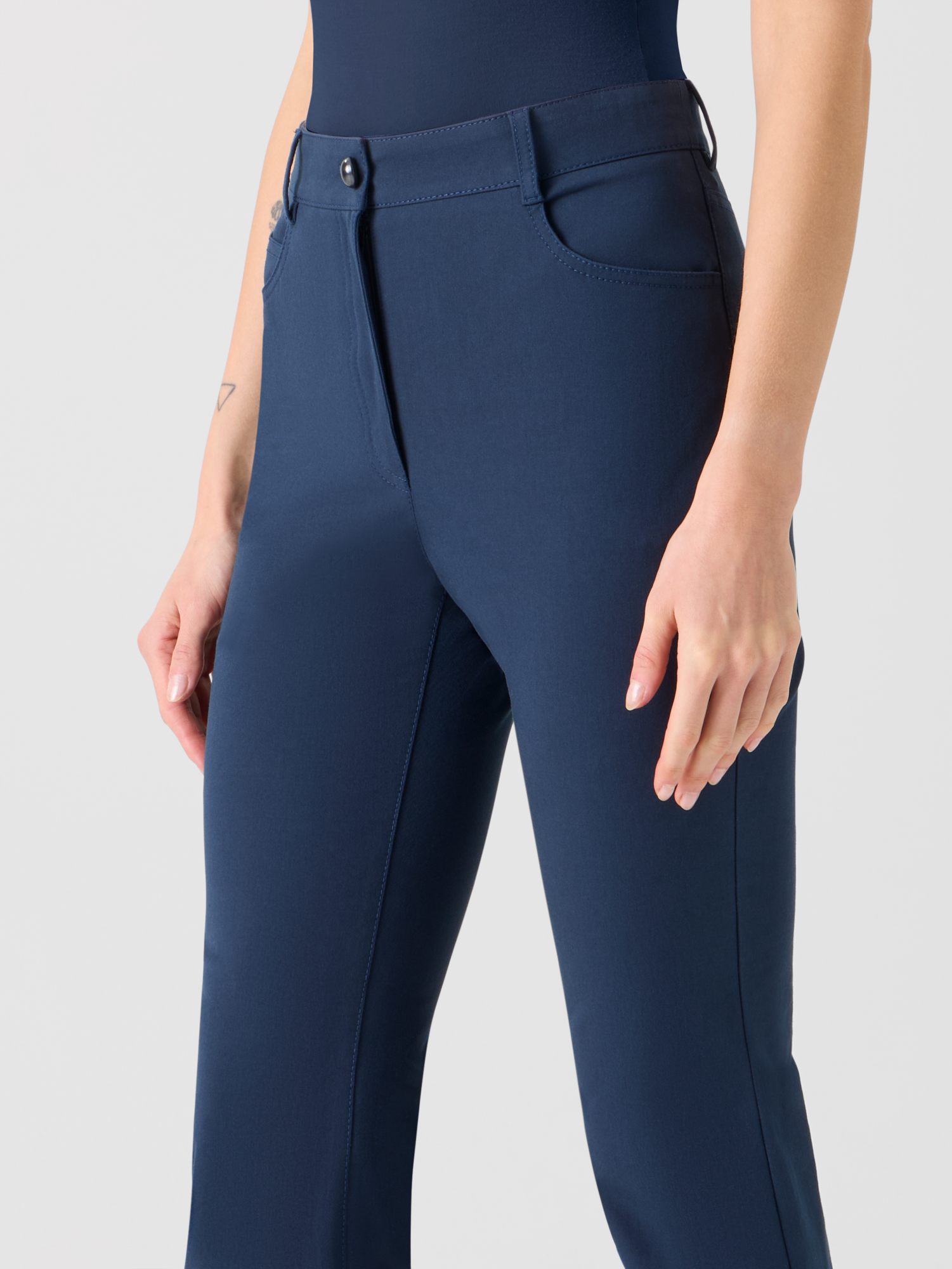 Designer Cali Mid-Rise Cropped Bootcut Cotton Bi-Stretch Pants - navy