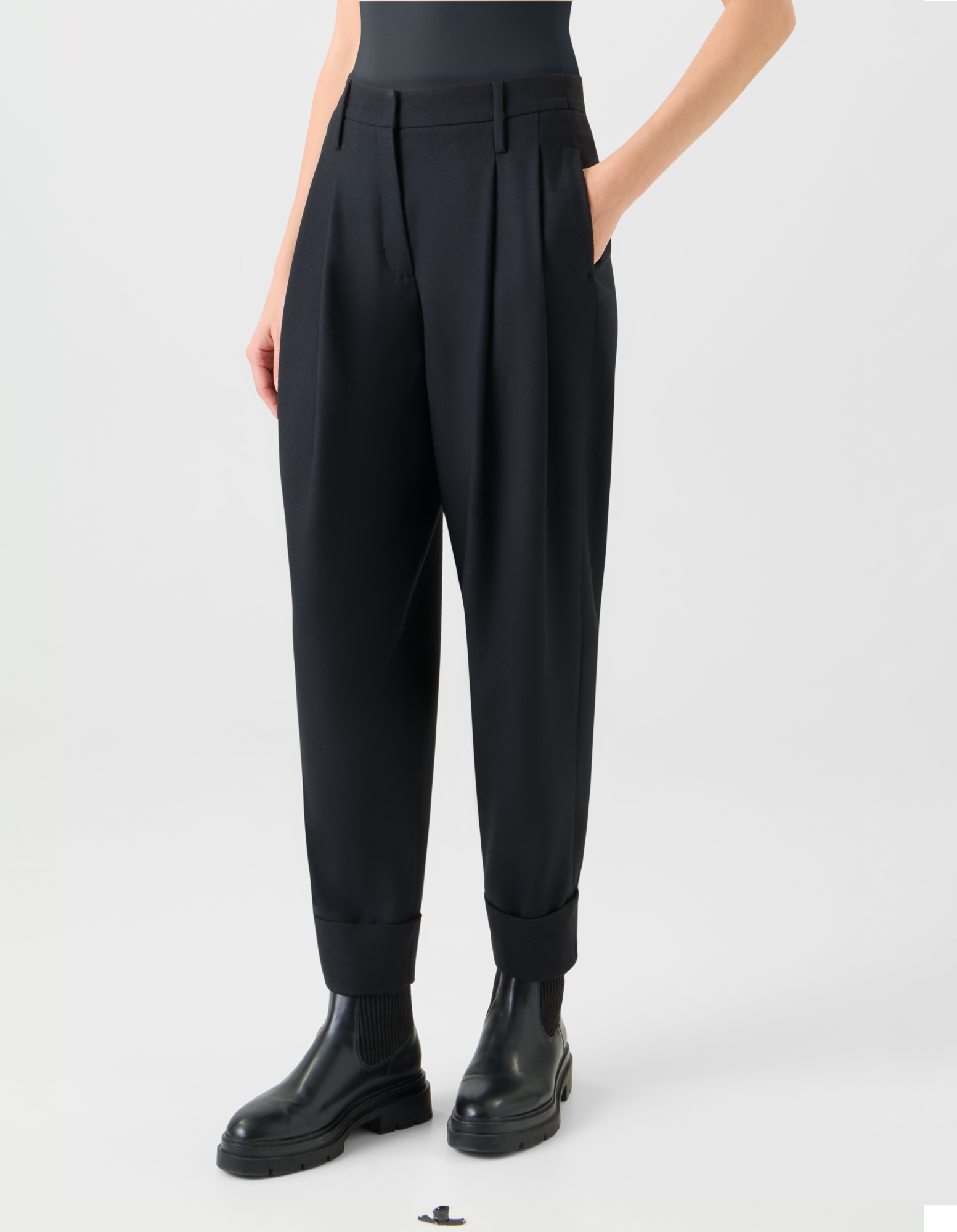 Designer Cropped Tapered Wool Tricotine Pleated Pants - black - neutral 