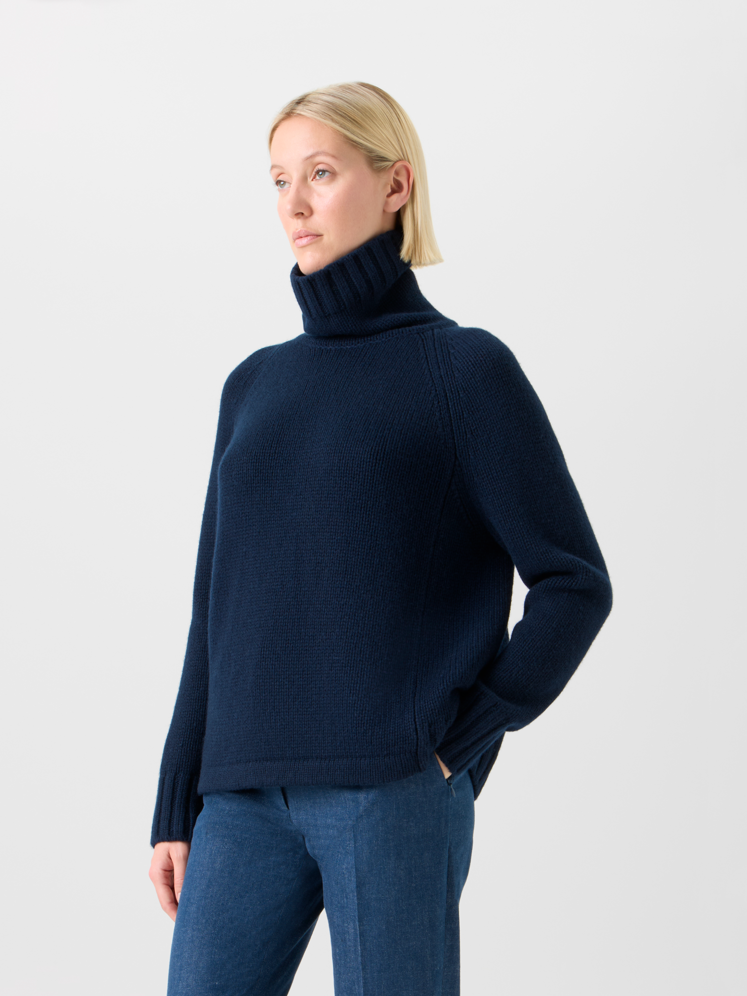 Designer Boxy Cashmere Turtle Neck Sweater - neutral - navy - blue 