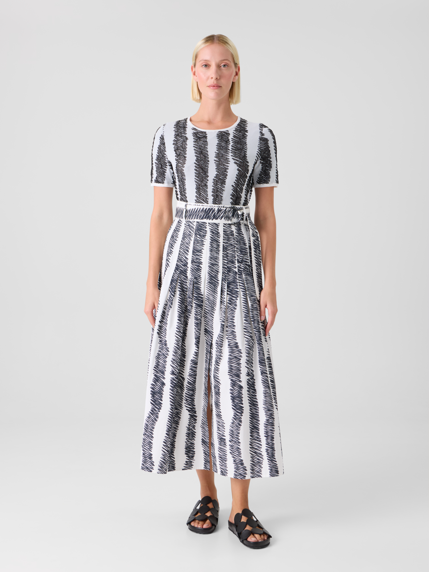 Designer A-Line Scribble Wave Print Pleated Midi Skirt - multicolor - ecru