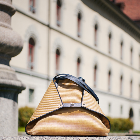 Ai Medium Shoulder Tote