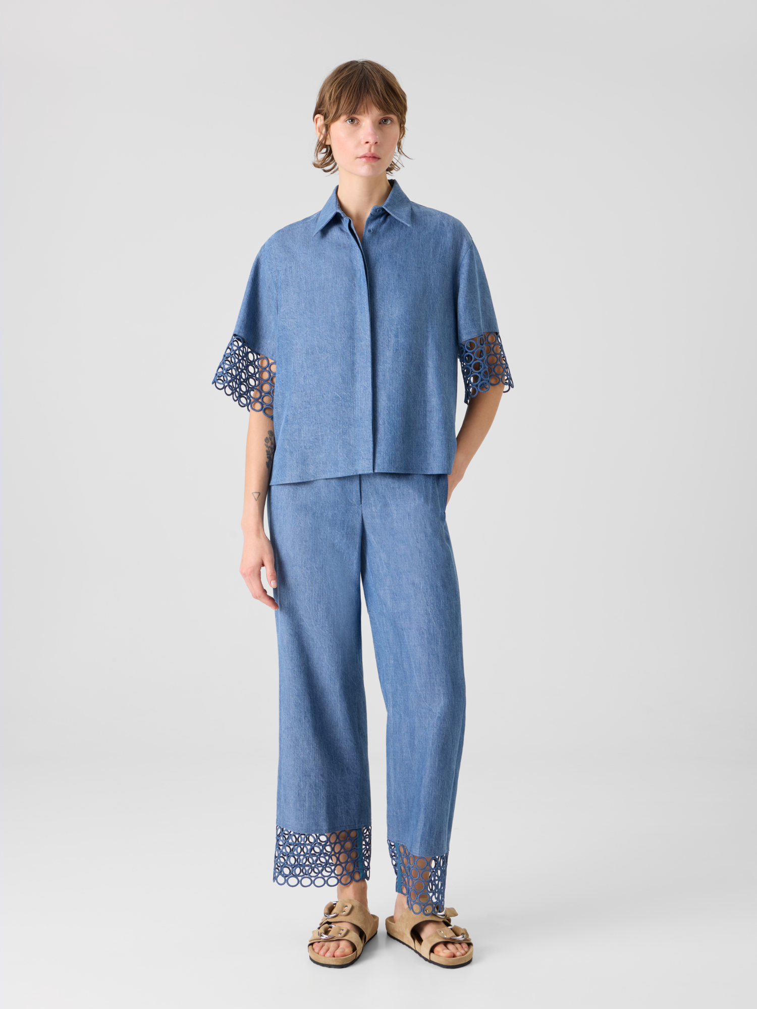 Designer Marlon High Waist Denim Cropped Pants with Eyelet Guipure - blue