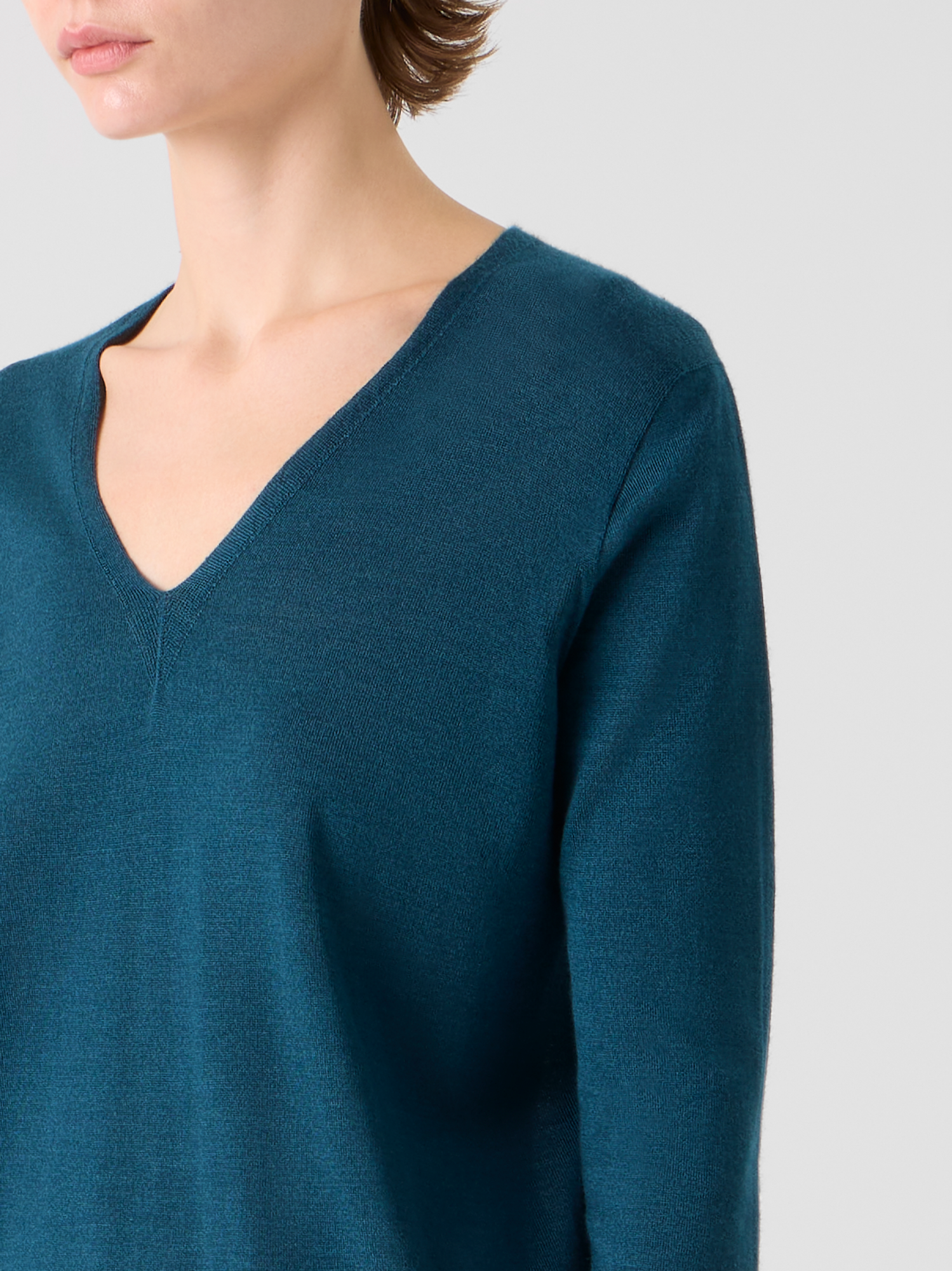 Designer Seamless Cashmere Silk V-Neck Sweater - green 