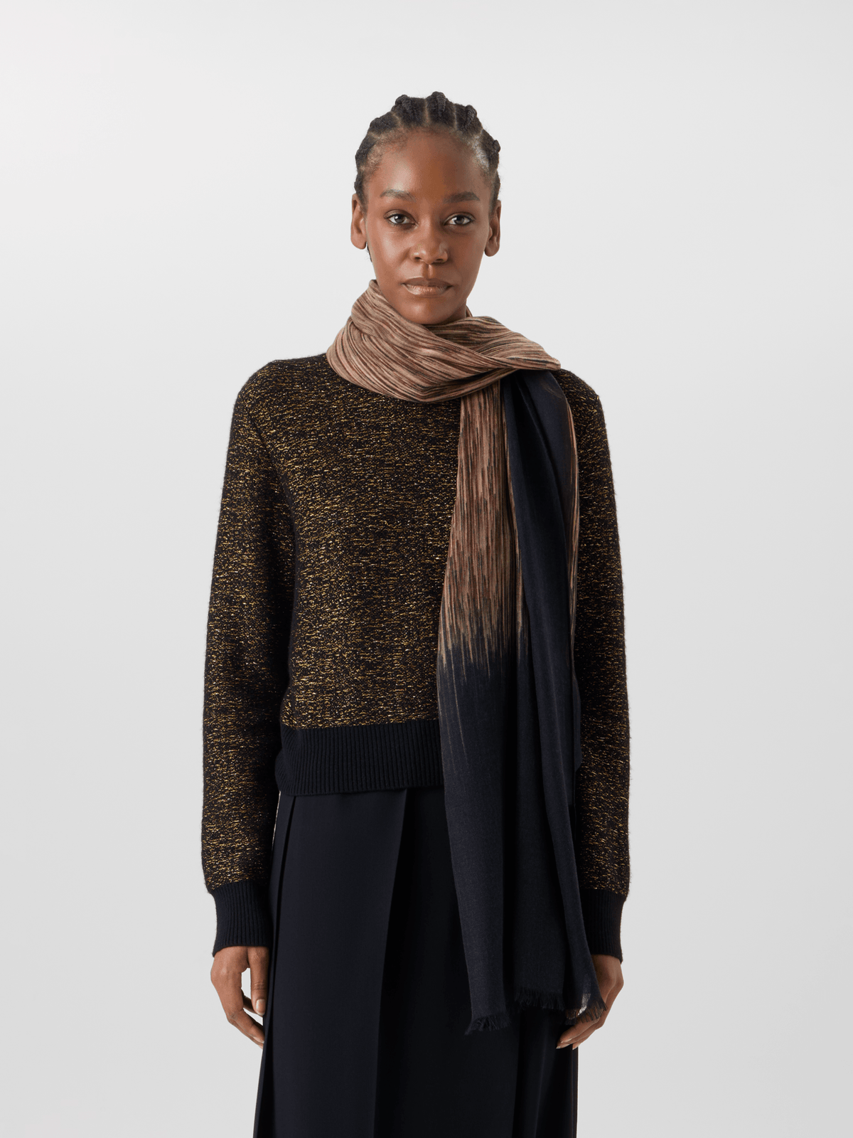 Designer Cashmere Scarf in Oro Lienzo Print - black #editorial