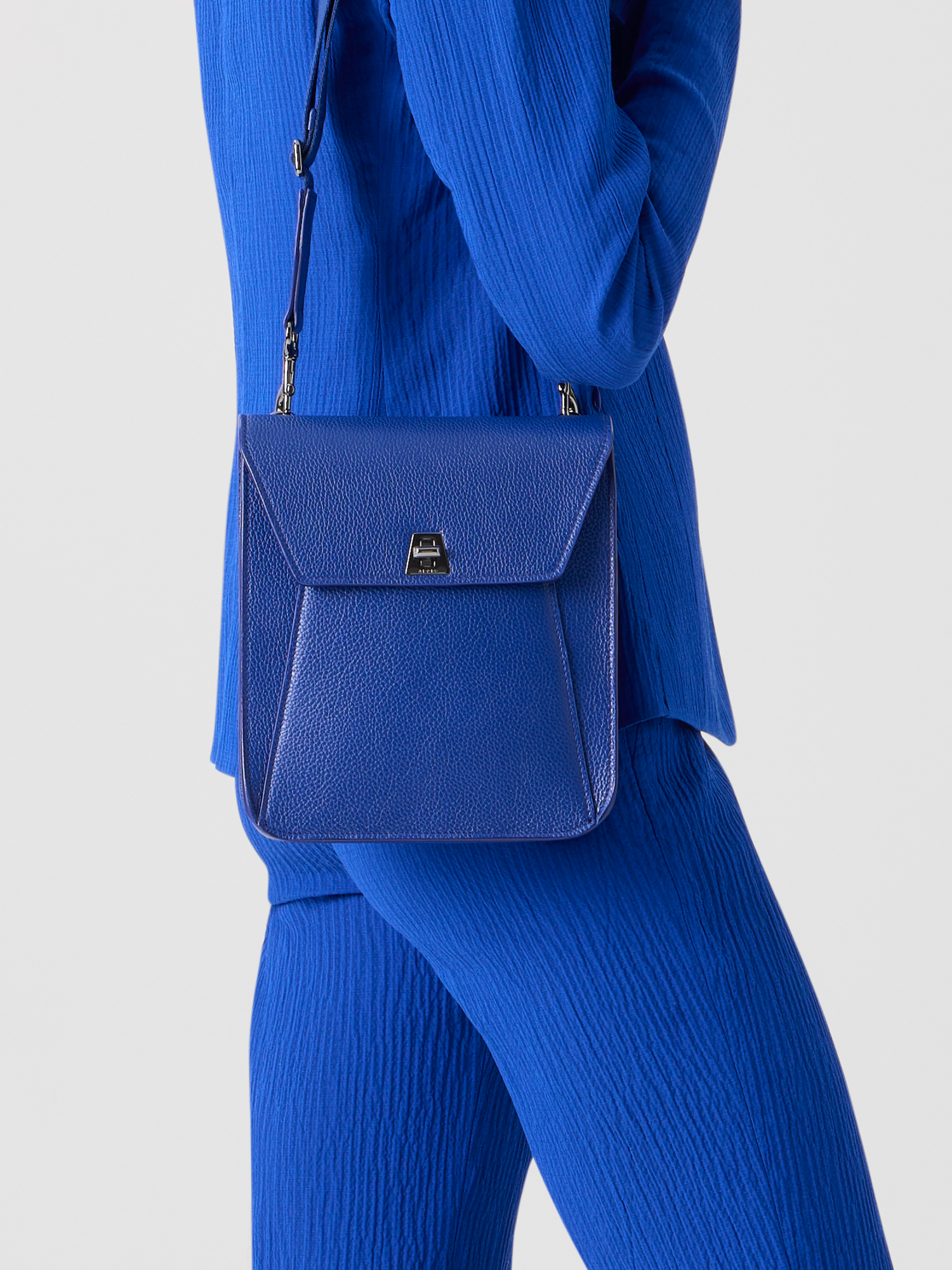 Designer Anouk Little Messenger Bag - blue 