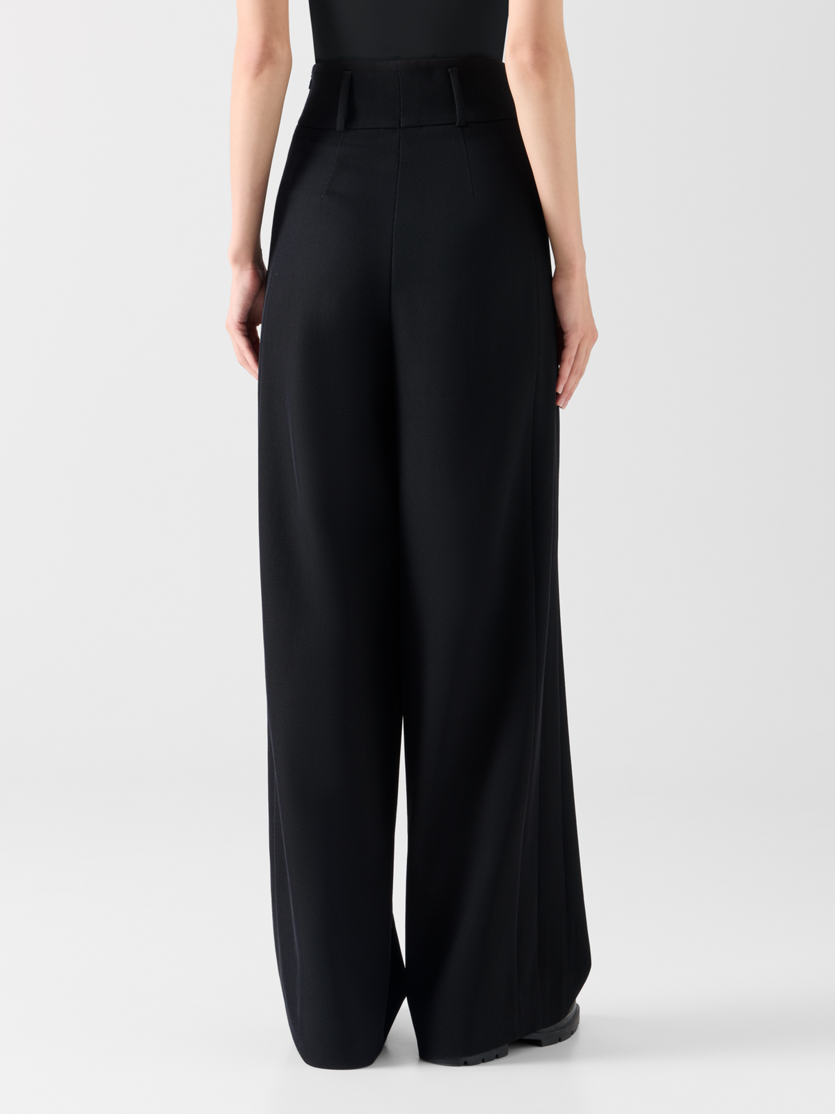 Designer High Waist Pleated Pants in Wool Tricotine - black #editorial