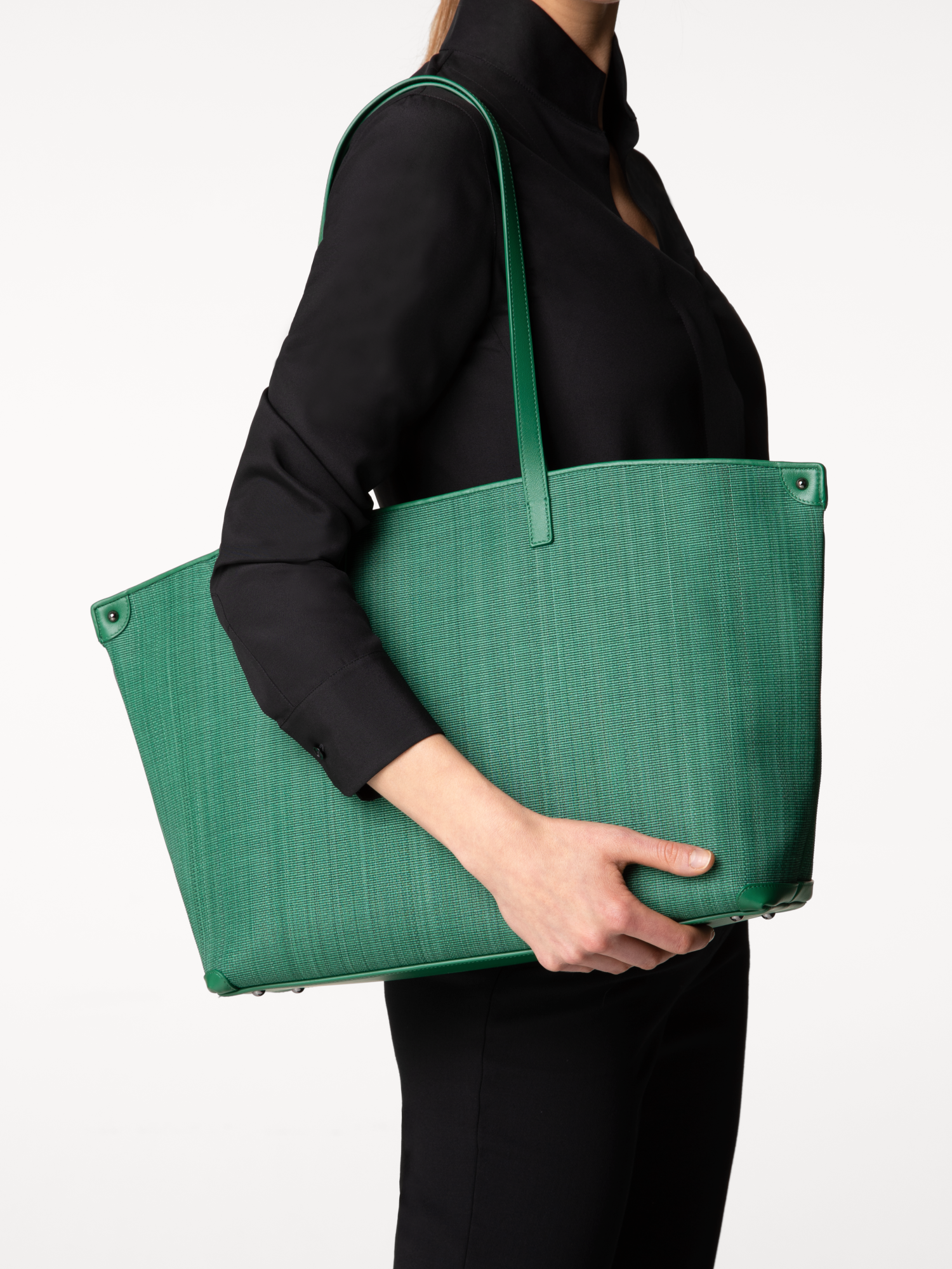 Designer Ai Medium Shoulder Tote - green 