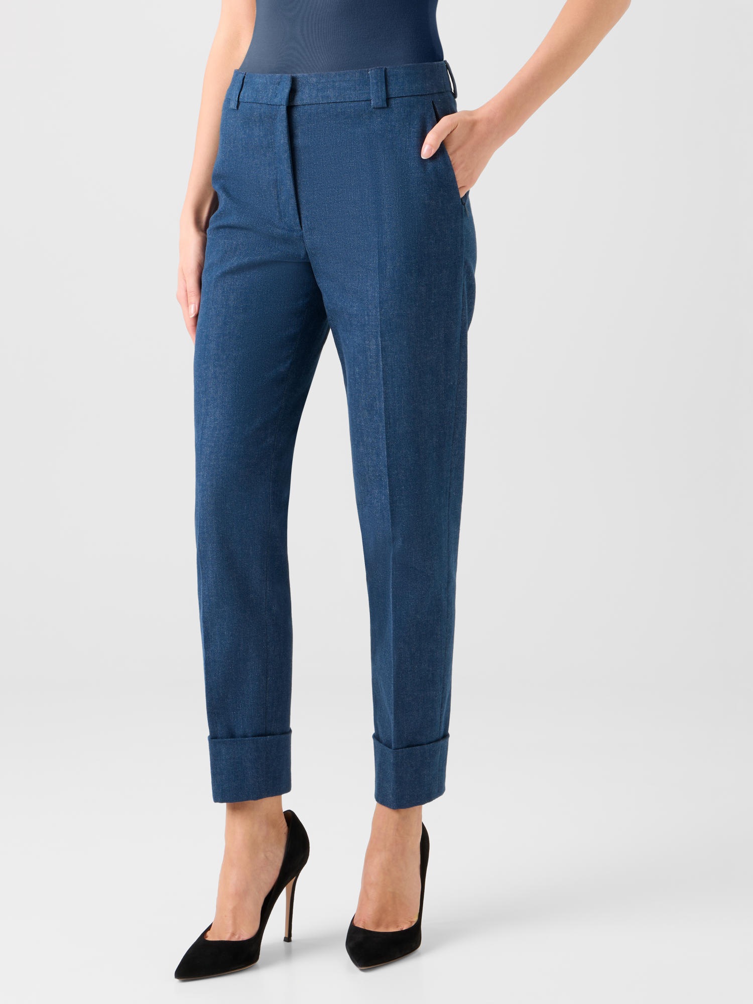 Designer Cropped Tapered Stretch Cotton Denim Pants - blue 