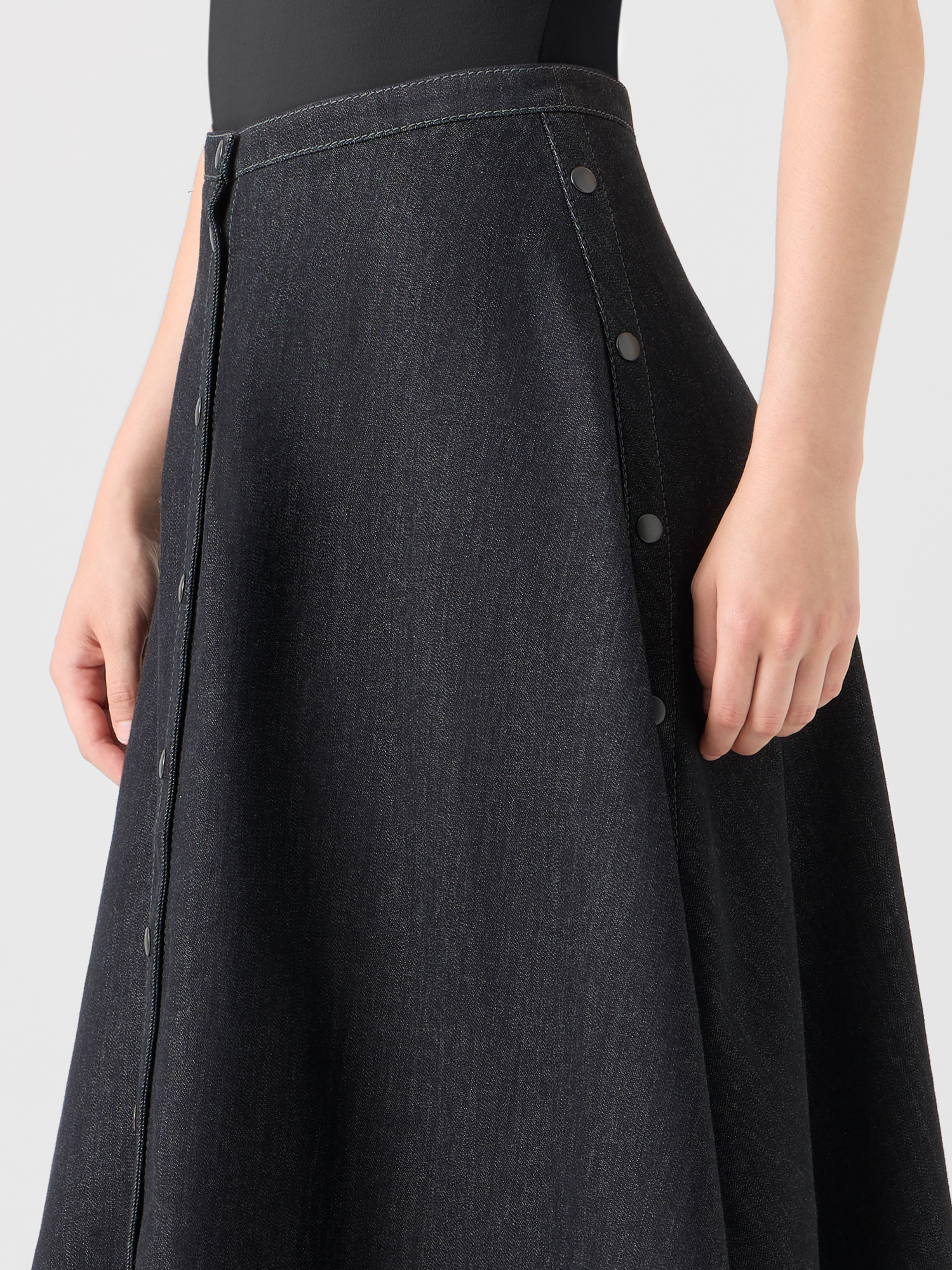 Designer Flared Cotton Stretch Denim Skirt - black 