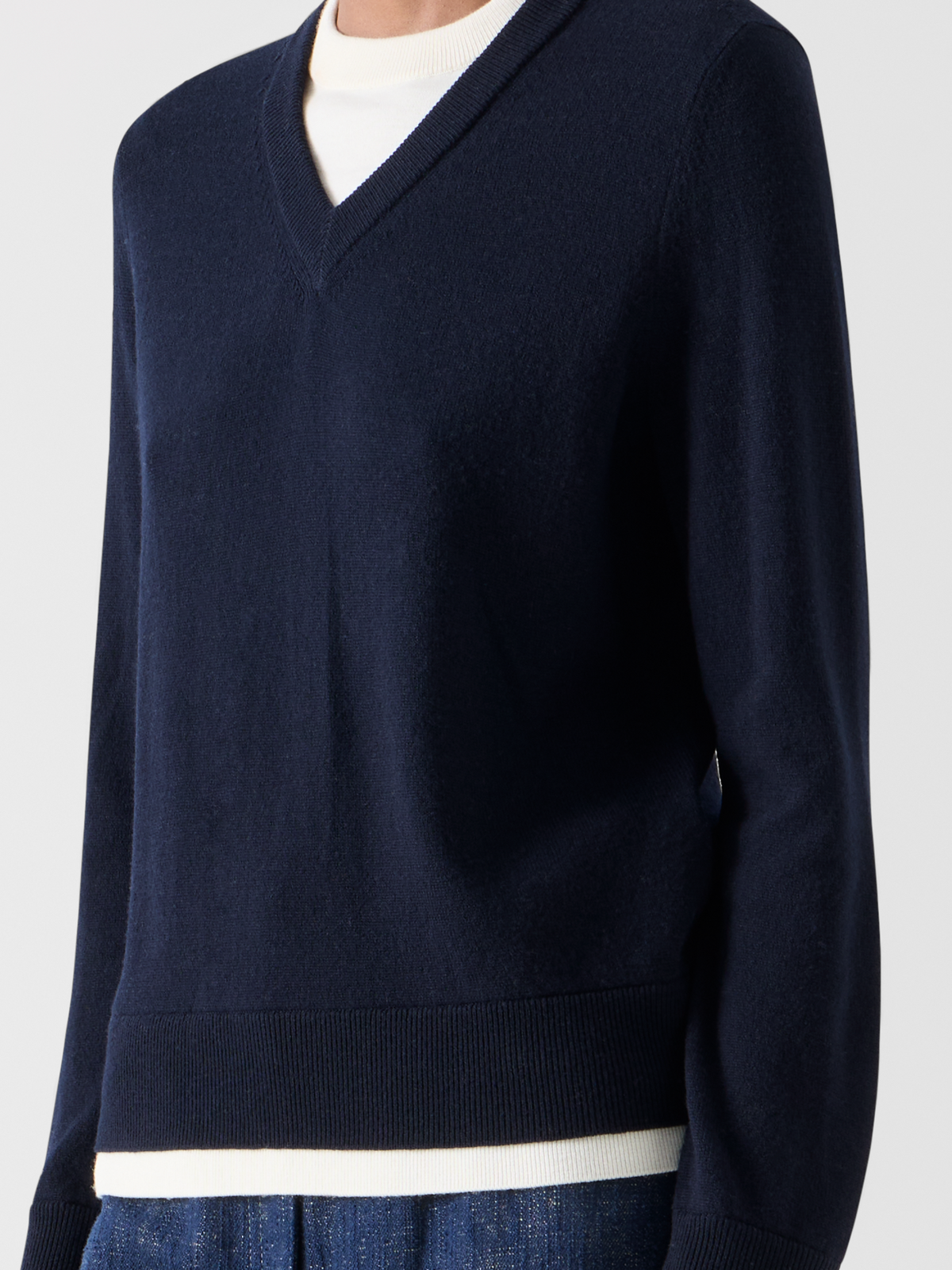 Designer Wool Cashmere Sweater with V-Neck Trompe l'Oeil - navy 