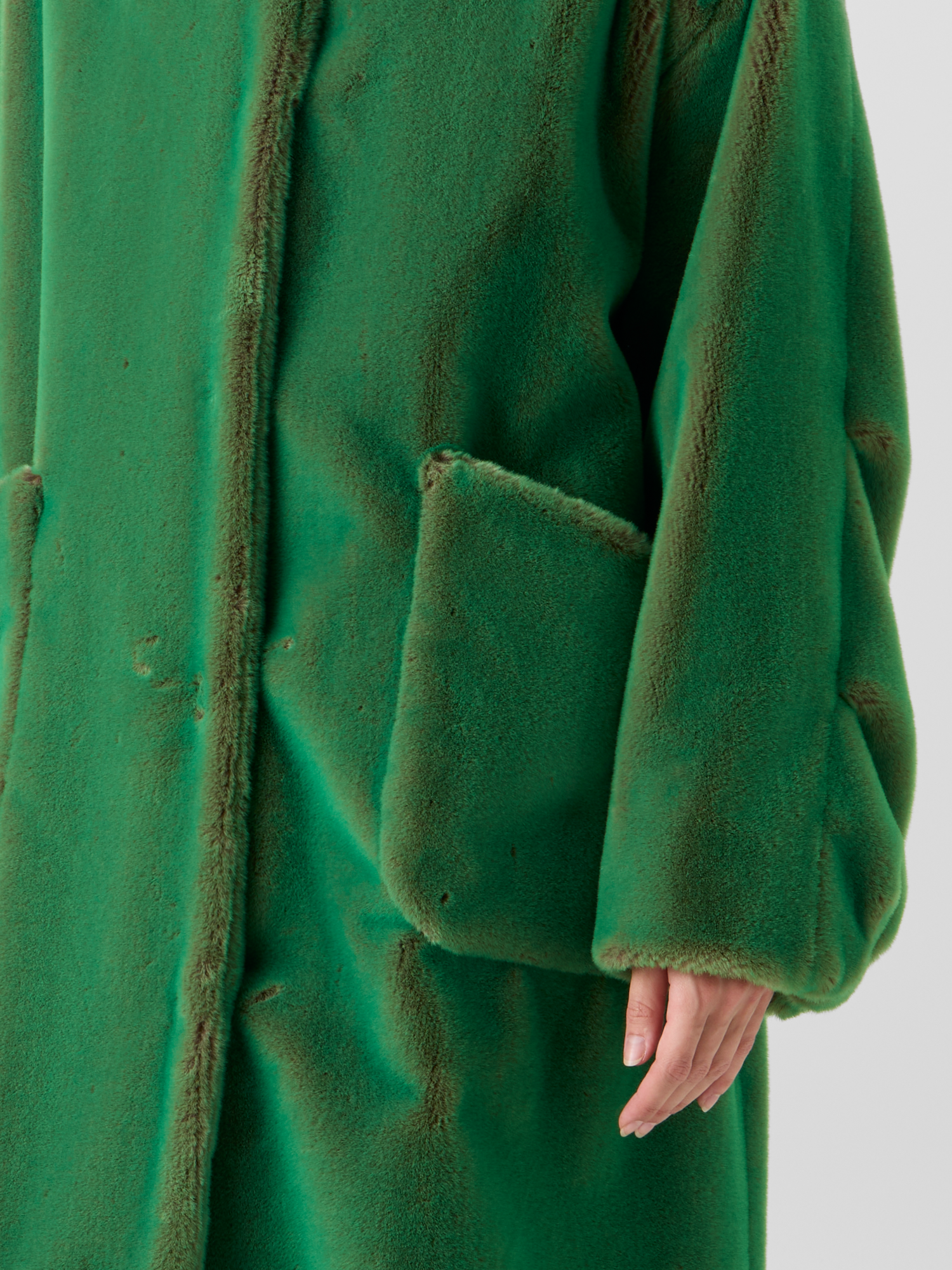 Designer Oversize Changeant Faux Fur Coat - green 