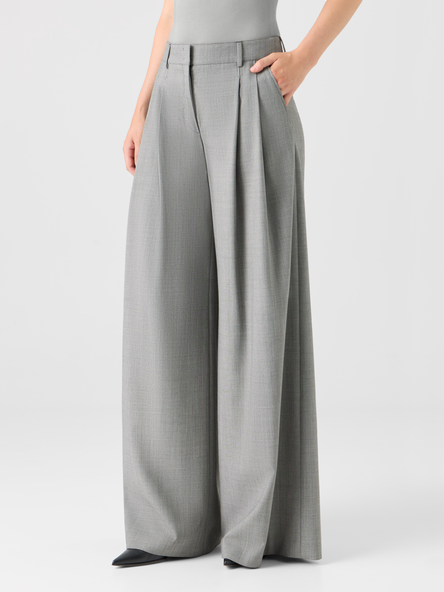 Designer Wool Stretch Fil-à-Fil Wide-Leg Pants - grey 