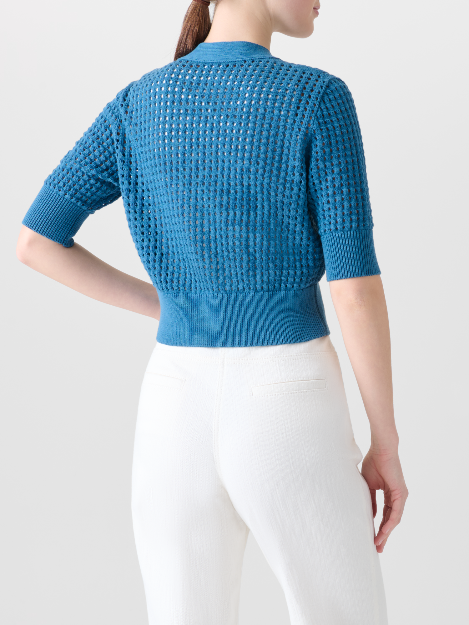 Designer Cropped Cardigan in Chunky Cotton Mesh - blue 