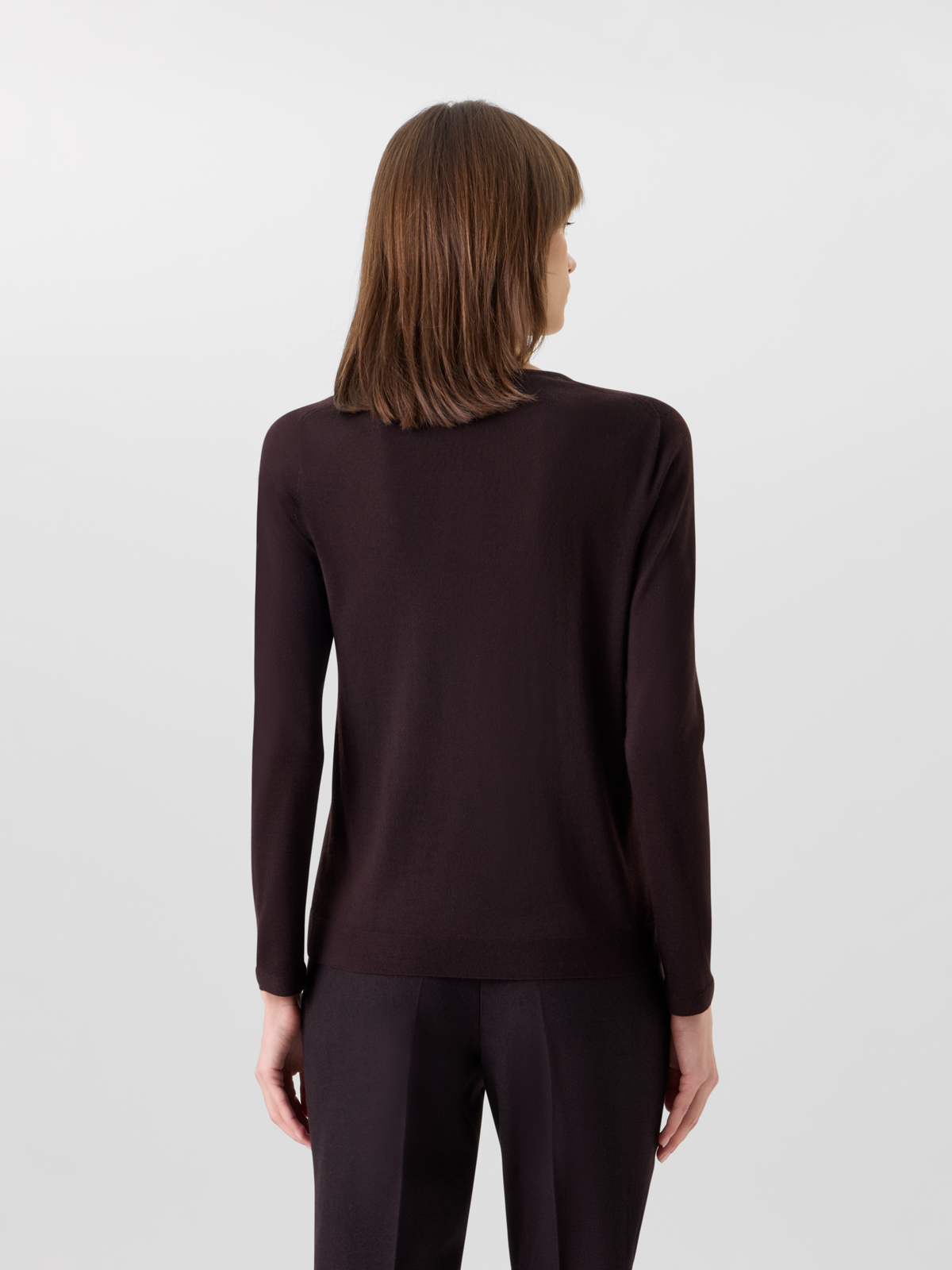 Designer Seamless Crew Neck Sweater in Cashmere Silk - brown #editorial