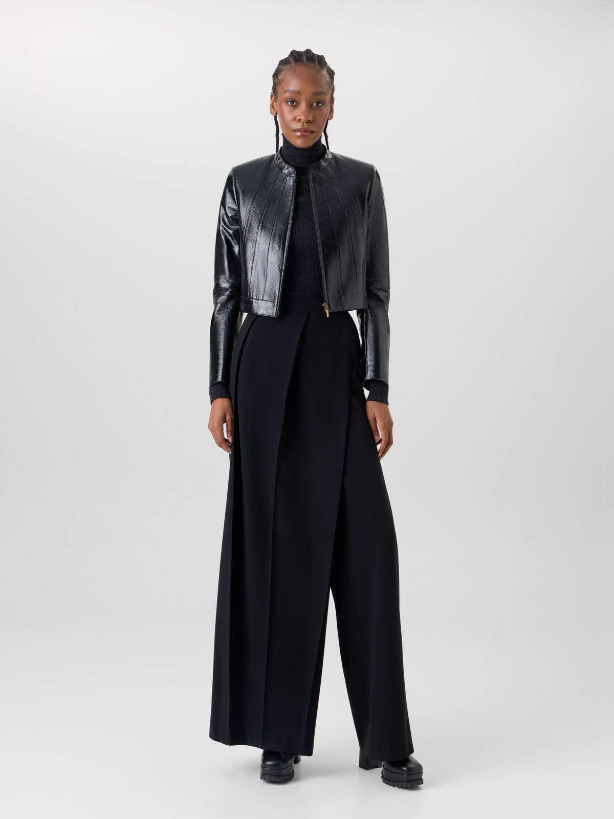 Designer Short Fitted Lacquered Nappa Leather Jacket - black 